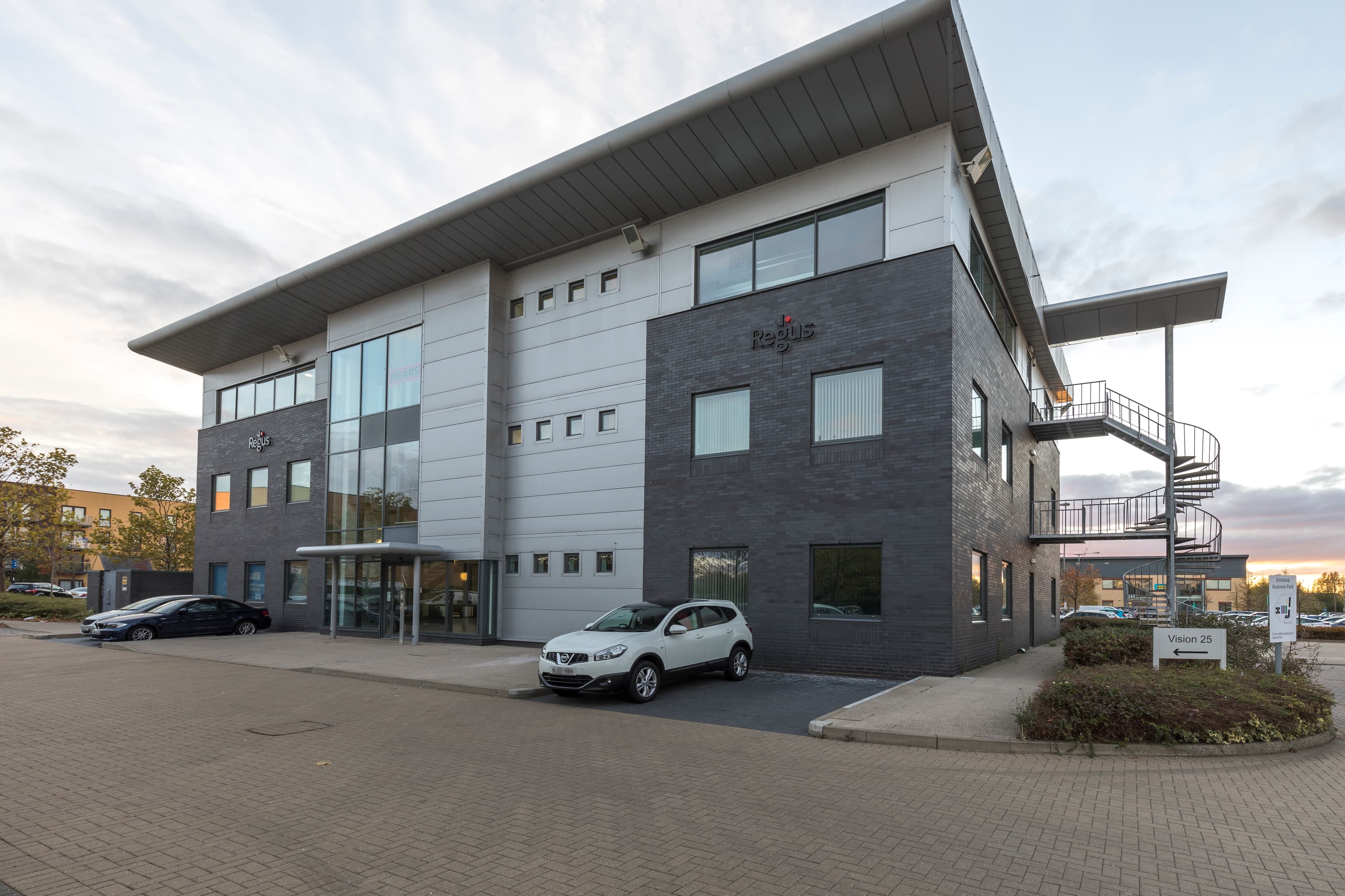 LONDON, Enfield, Innova Park image 4 LONDON, Enfield, Innova Park image 4