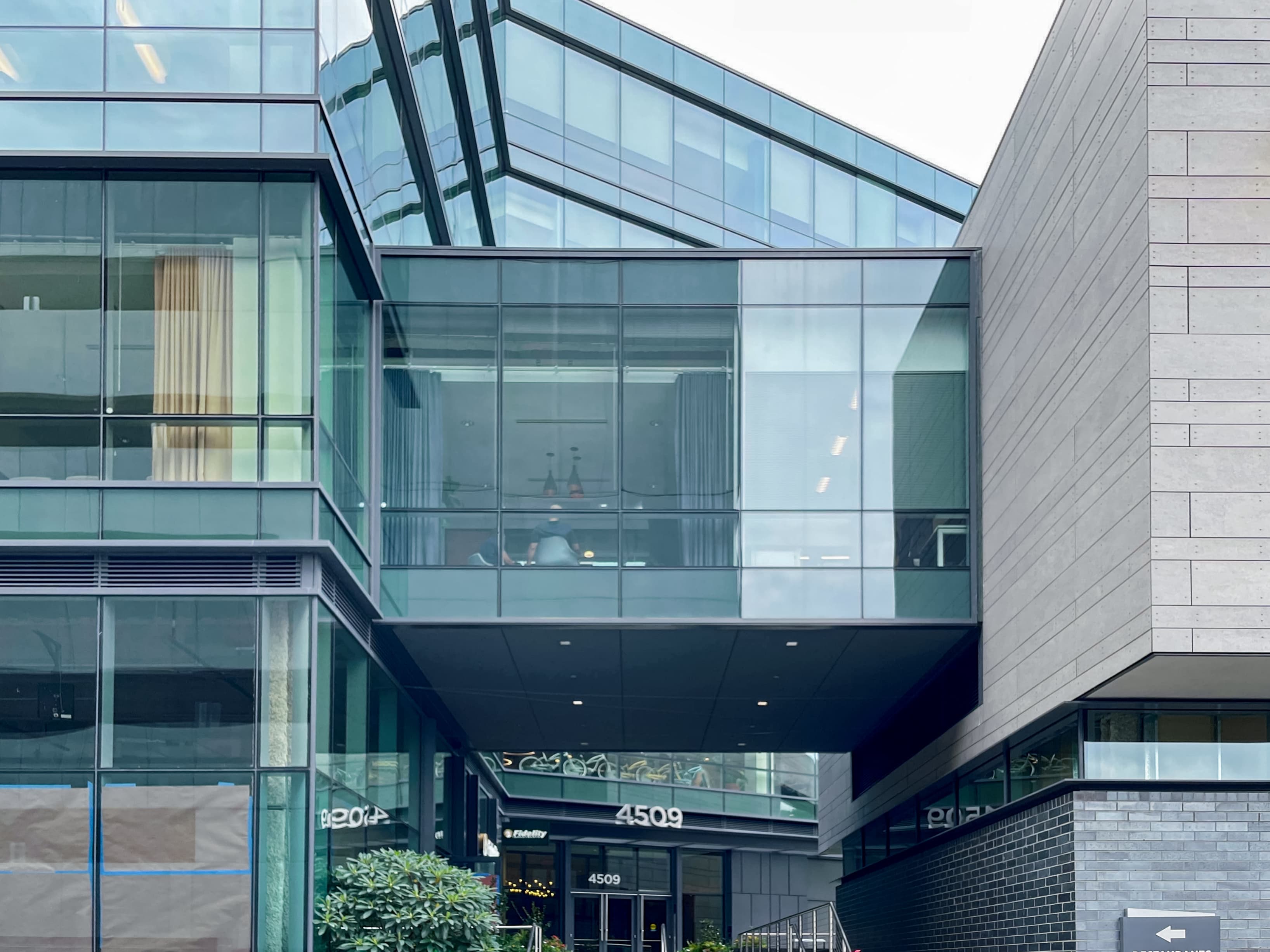 NC, Raleigh - Spaces Crabtree Terrace image 4