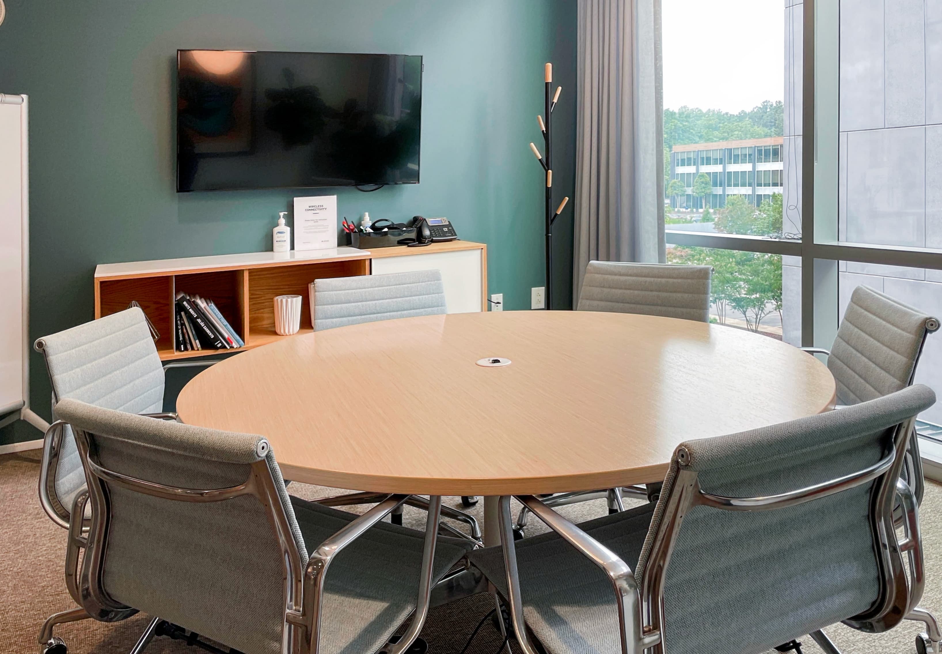 NC, Raleigh - Spaces Crabtree Terrace image 3