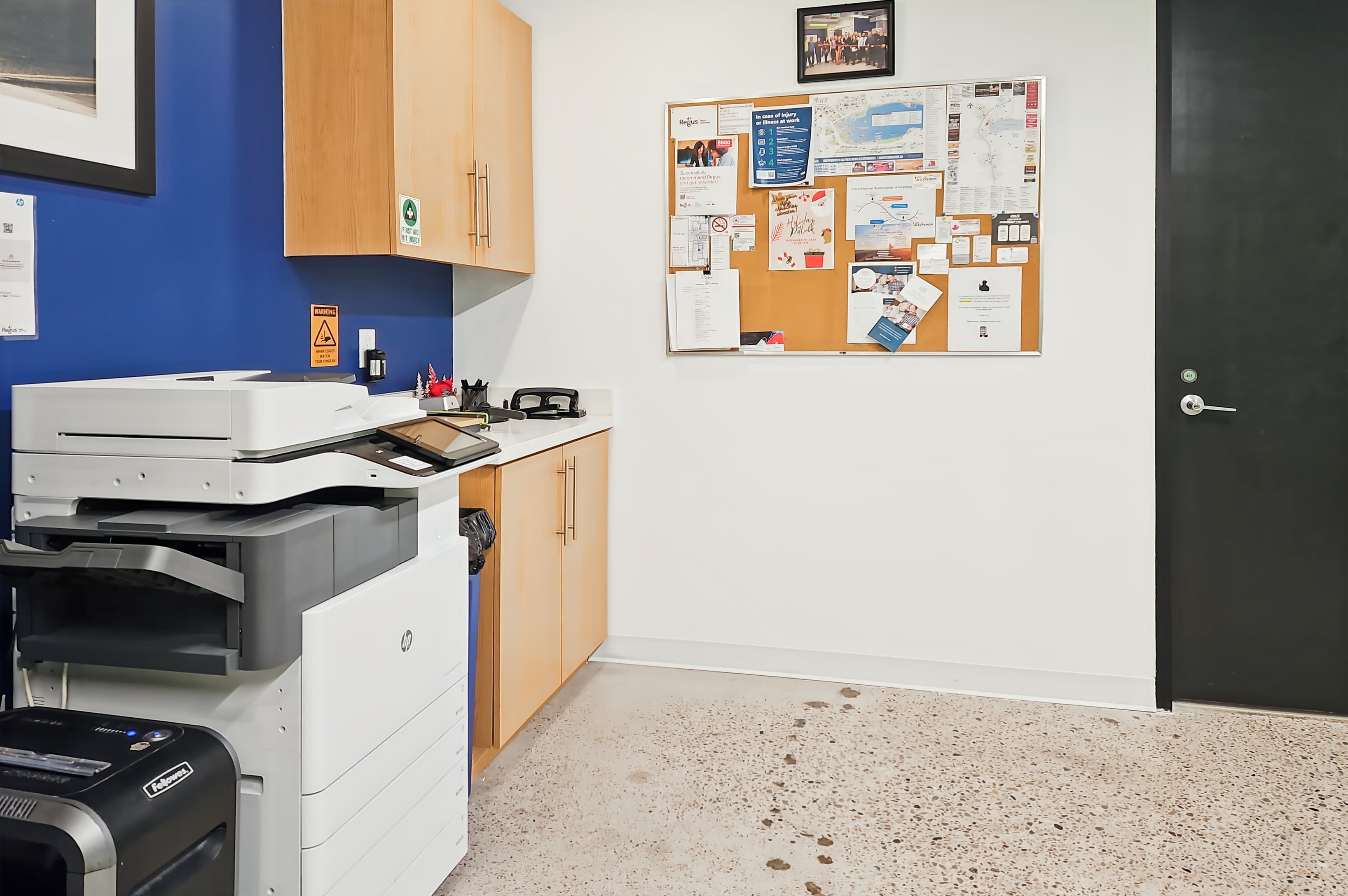 ON, Barrie - Downtown Barrie image 10