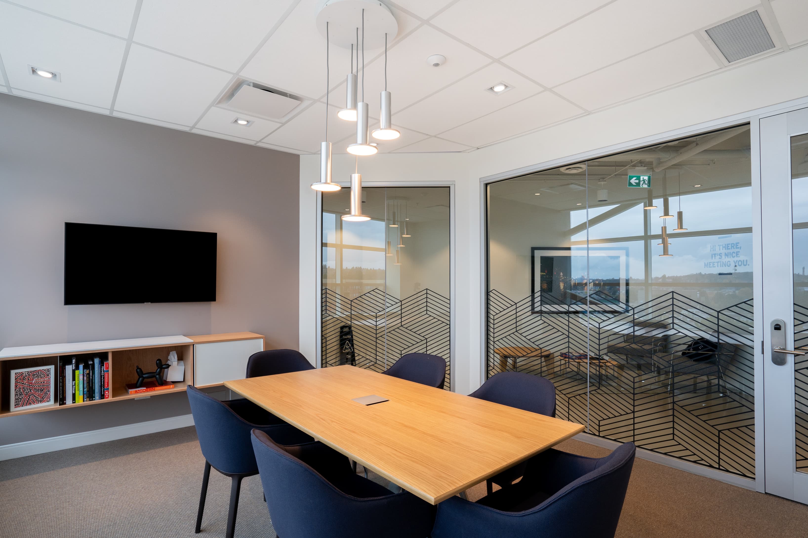 BC, Victoria - Spaces Uptown Vic image 3