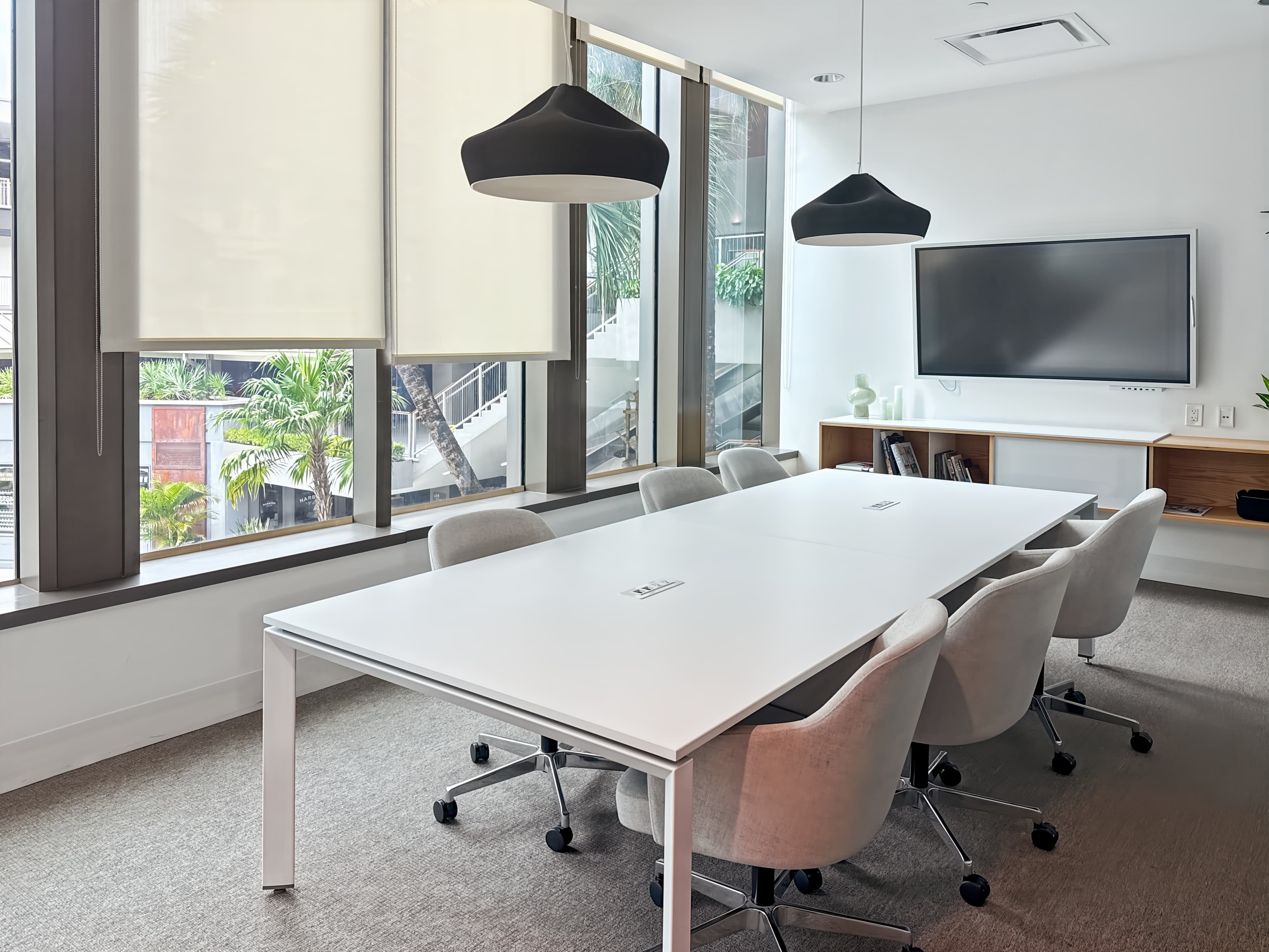 FL, Miami - Spaces CocoWalk image 1