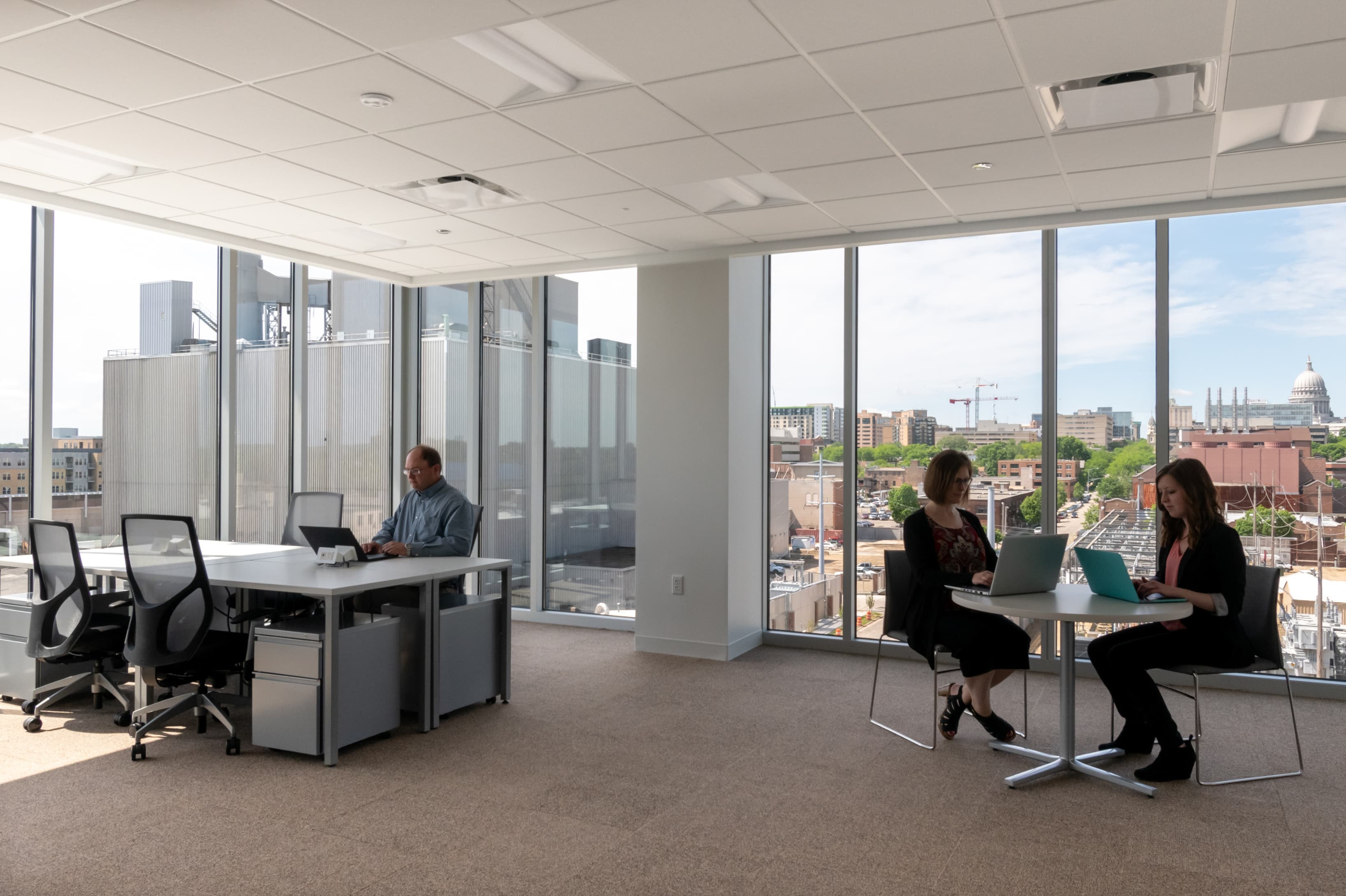 WI, Madison - Spaces East Washington image 2 WI, Madison - Spaces East Washington image 2