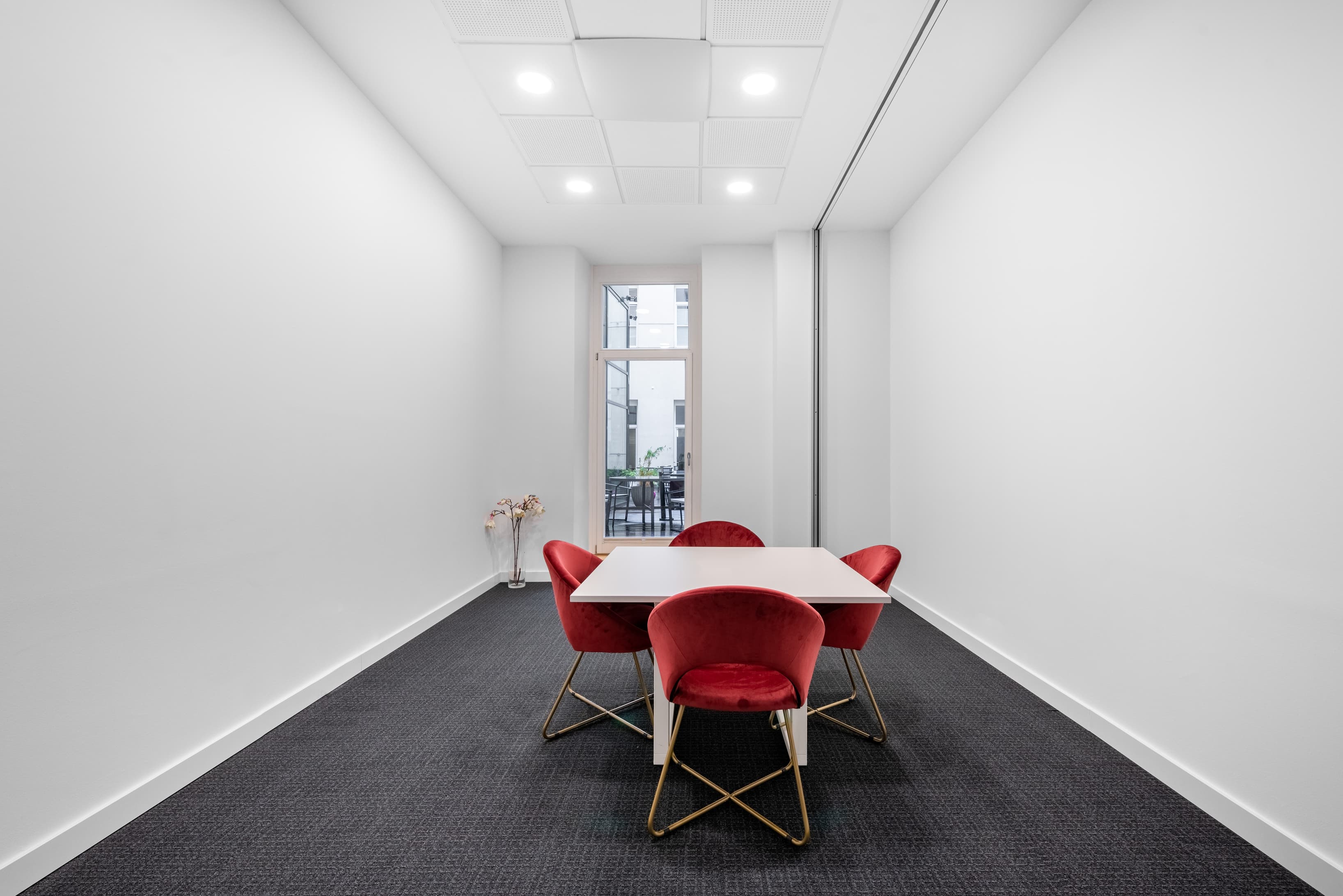 VIENNA, Kohlmarkt image 2 VIENNA, Kohlmarkt image 2