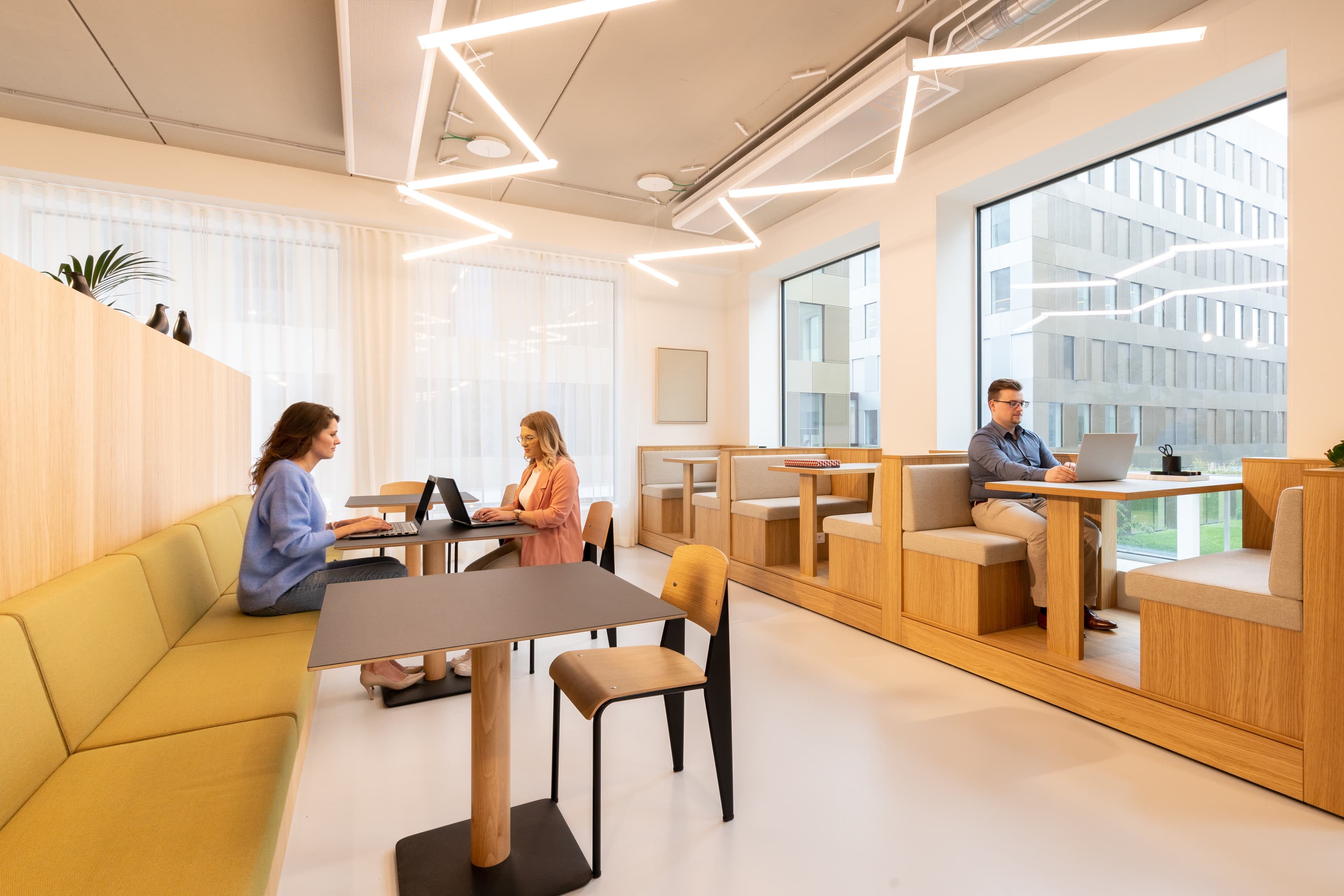 ANTWERP, Spaces Berchem Station Post X image 5