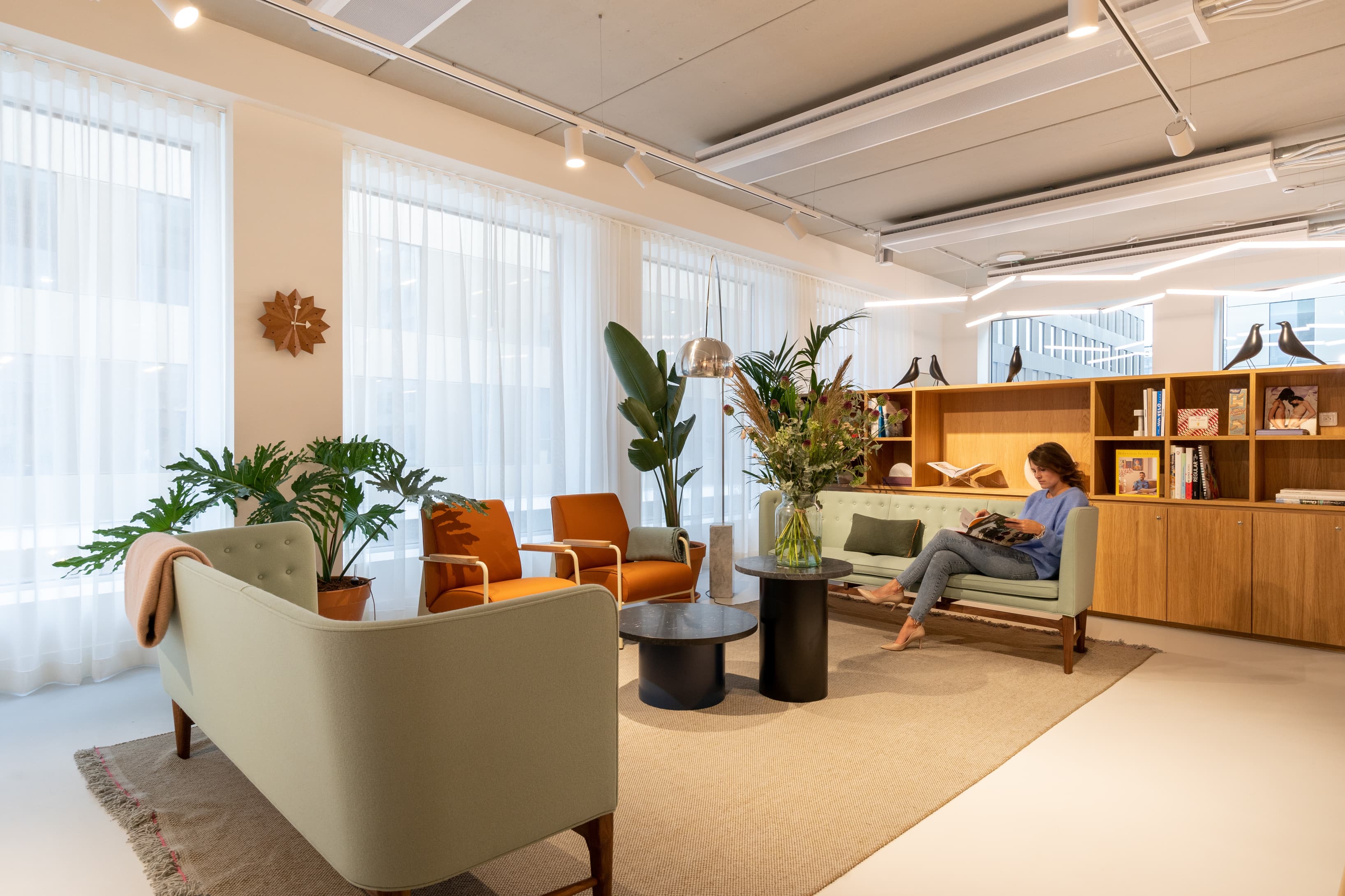 ANTWERP, Spaces Berchem Station Post X image 10