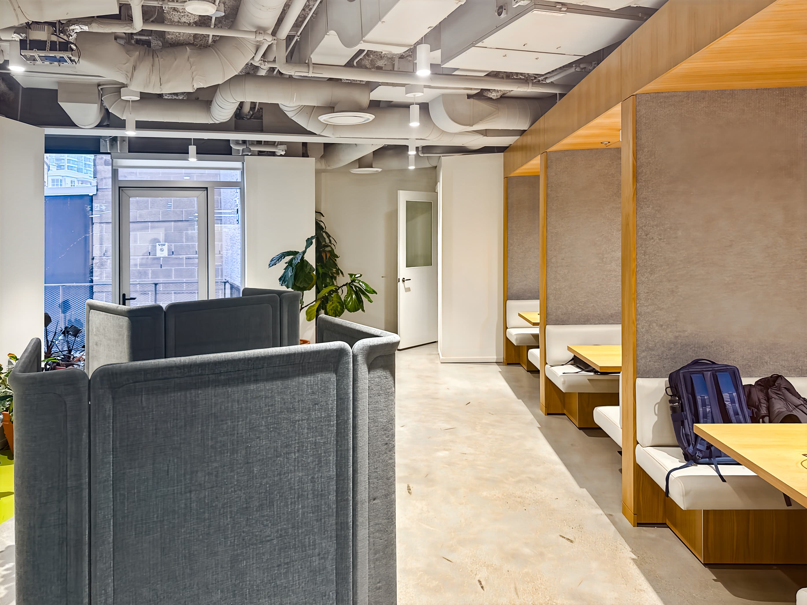 BC, Vancouver - Green Lamp image 5