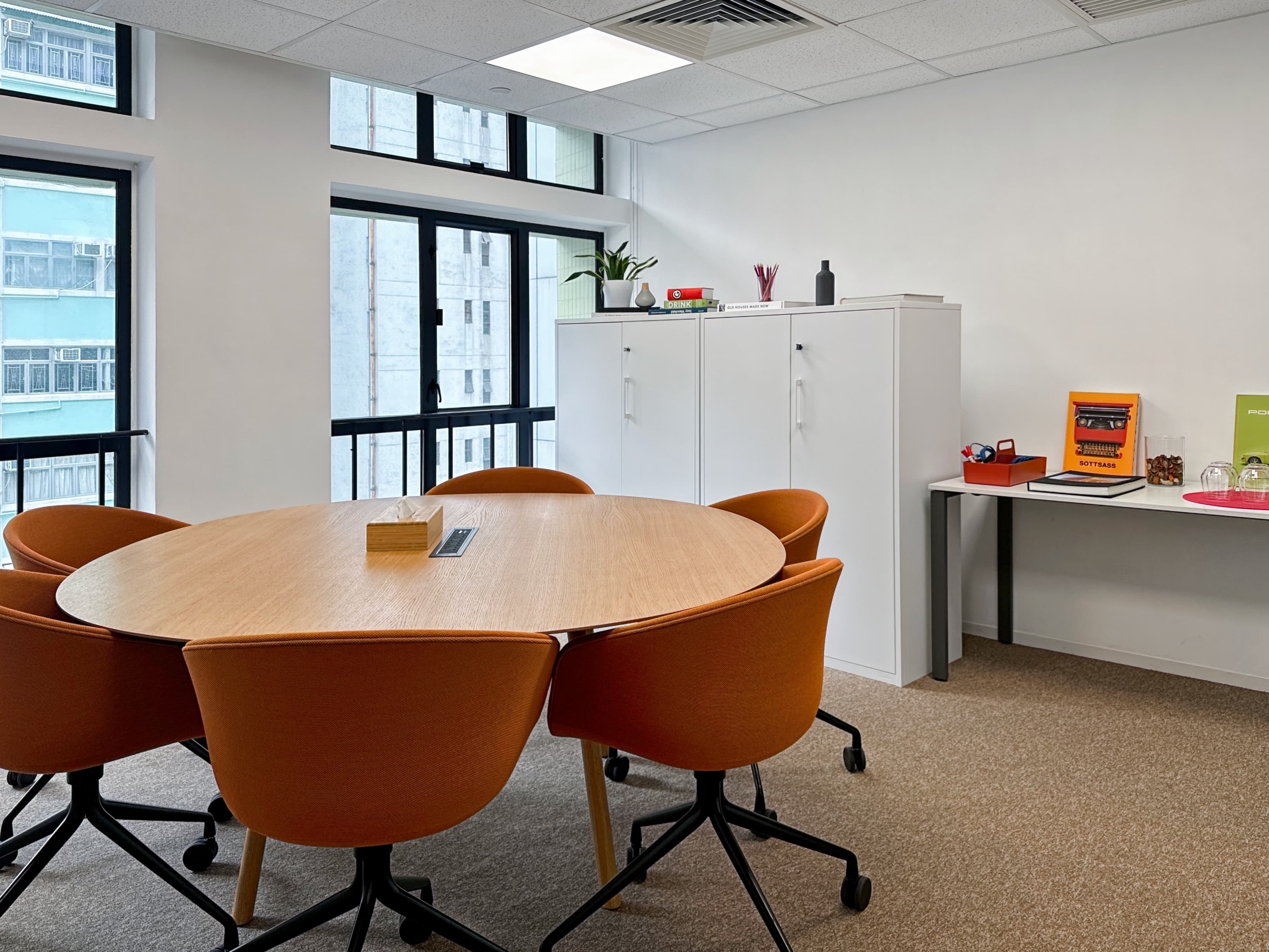 HONG KONG, Hennessy Road image 11 HONG KONG, Hennessy Road image 11