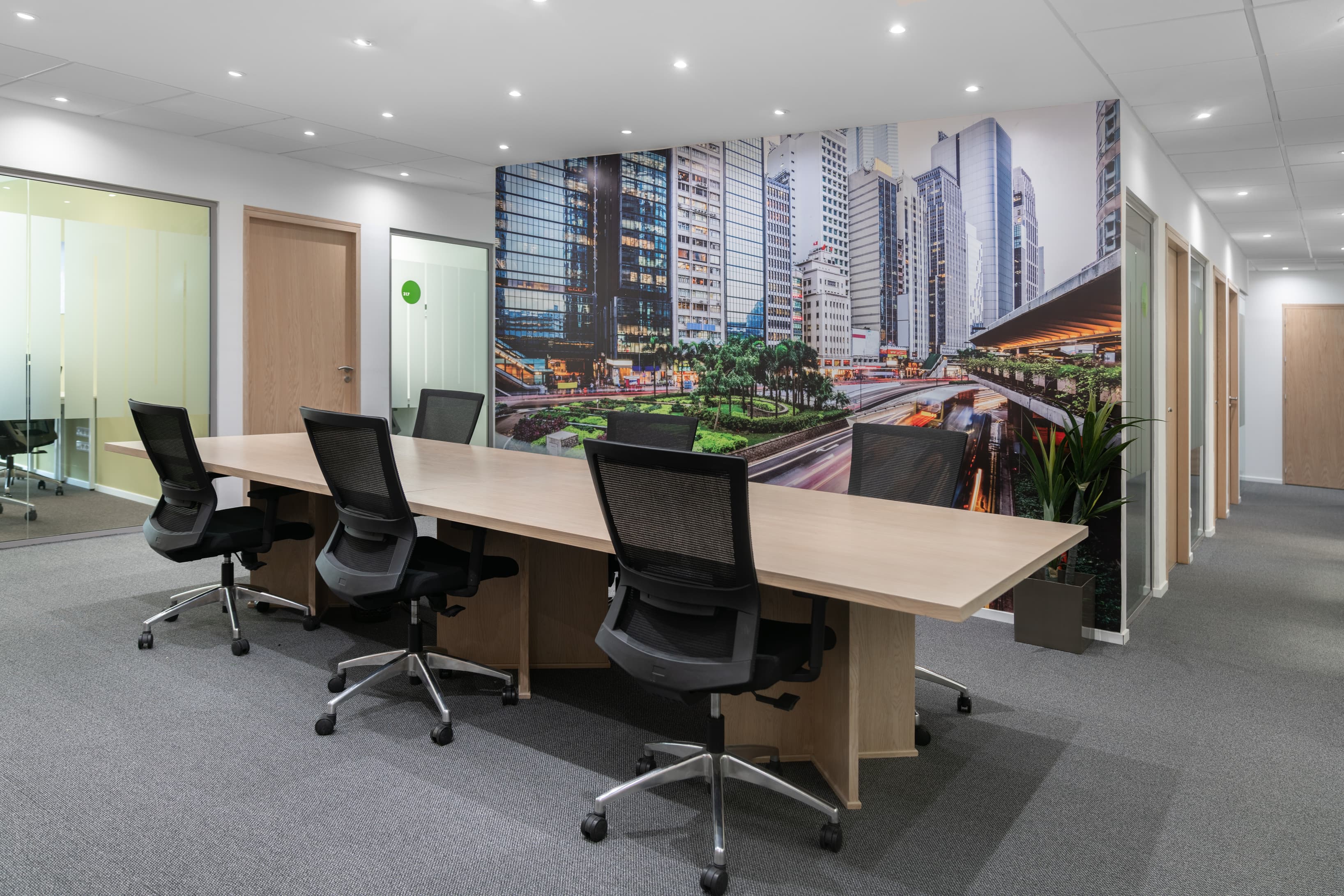 TANGIERS, Ibn Batouta Bureaux image 8