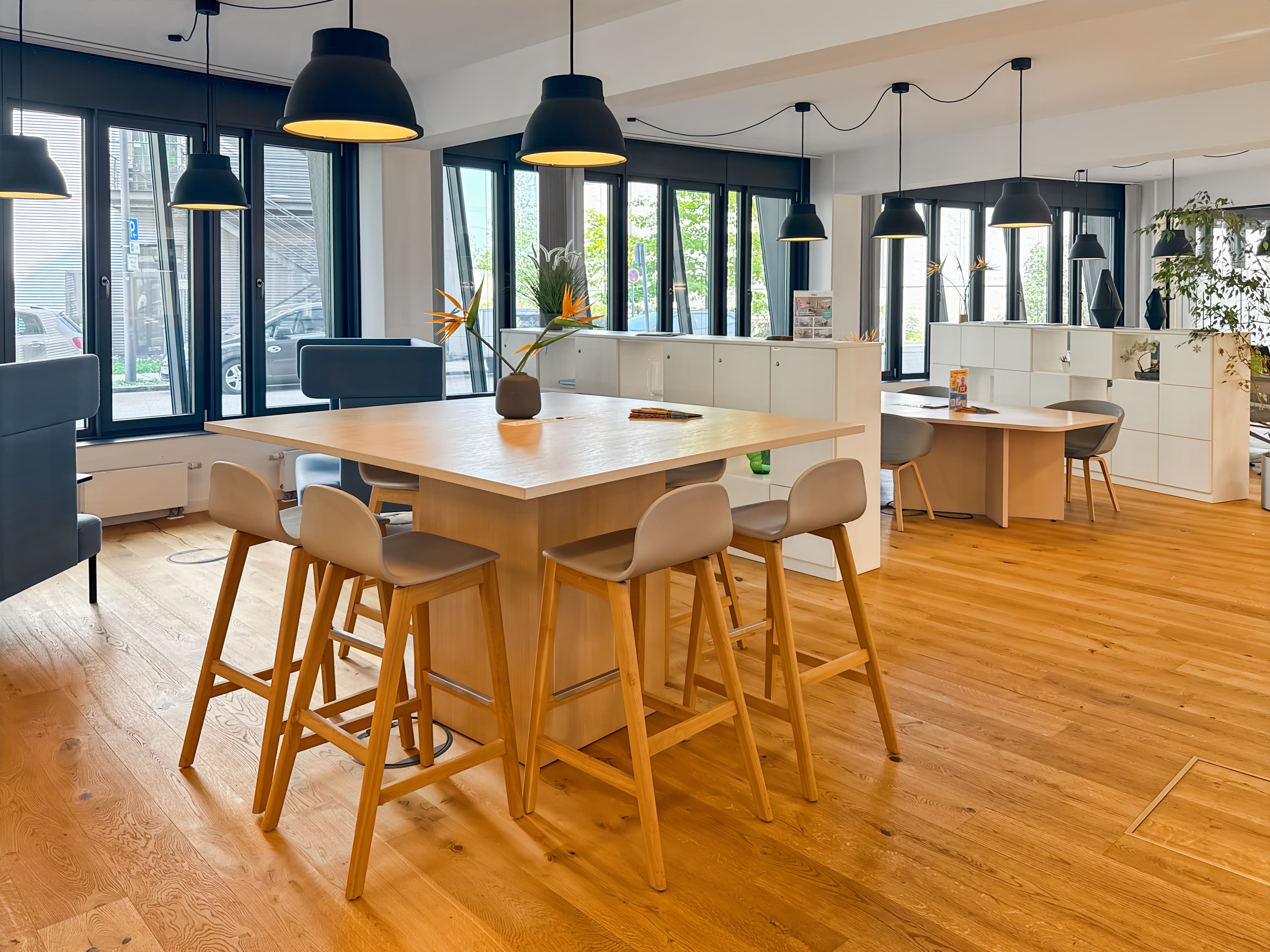 MUNICH, Leuchtenbergring image 10