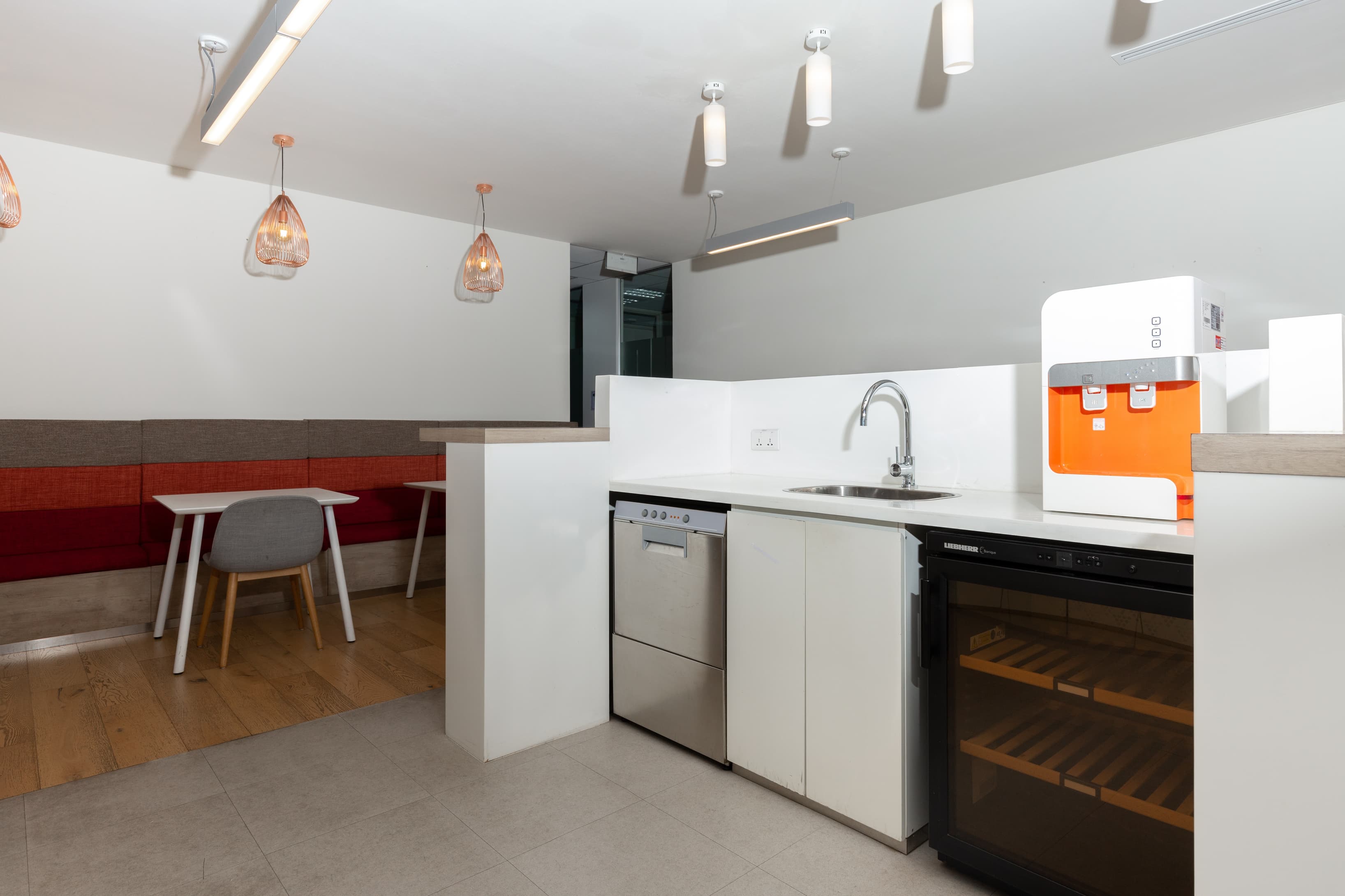 PHNOM PENH, Exchange Square image 3