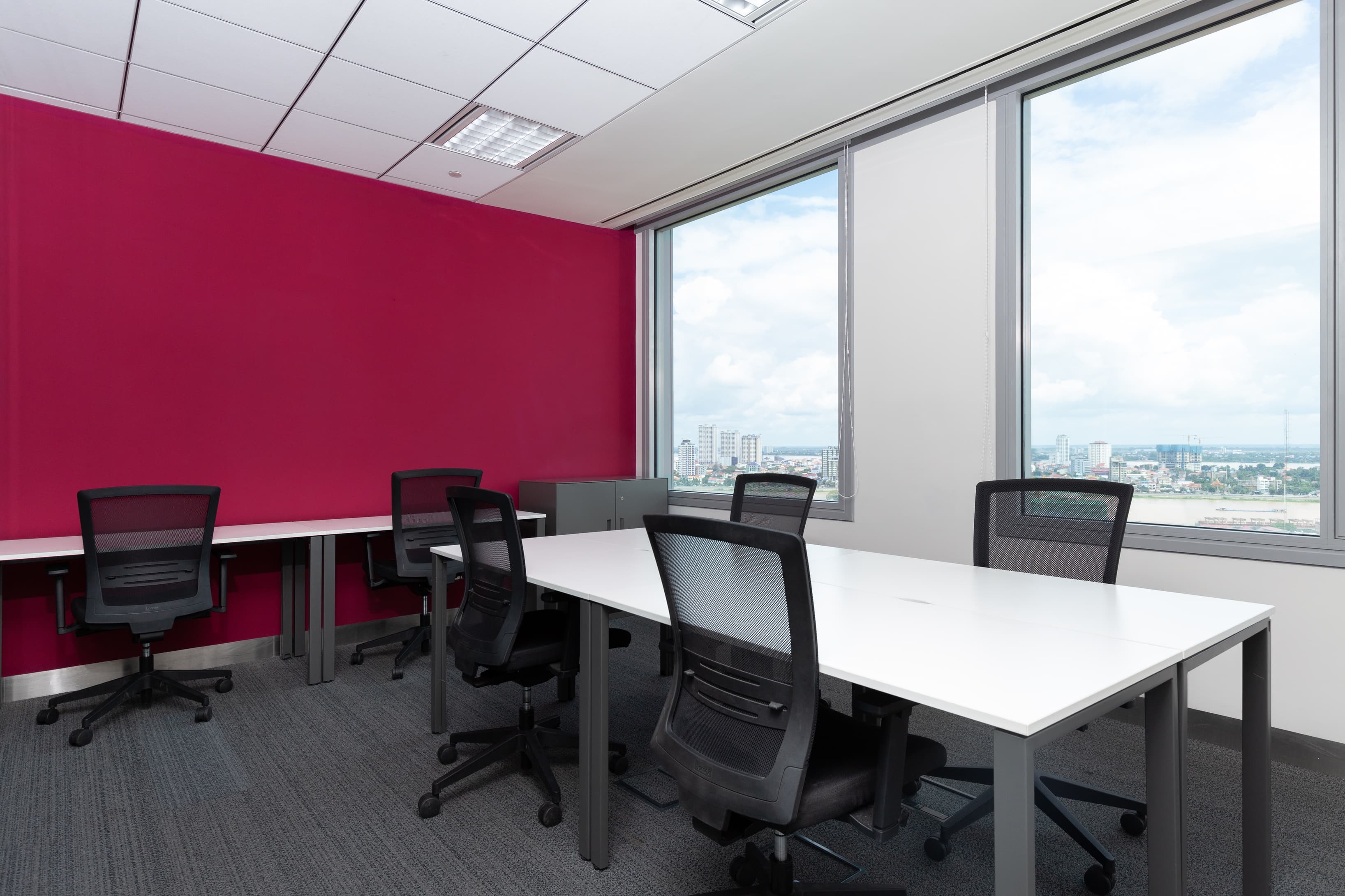 PHNOM PENH, Exchange Square image 8