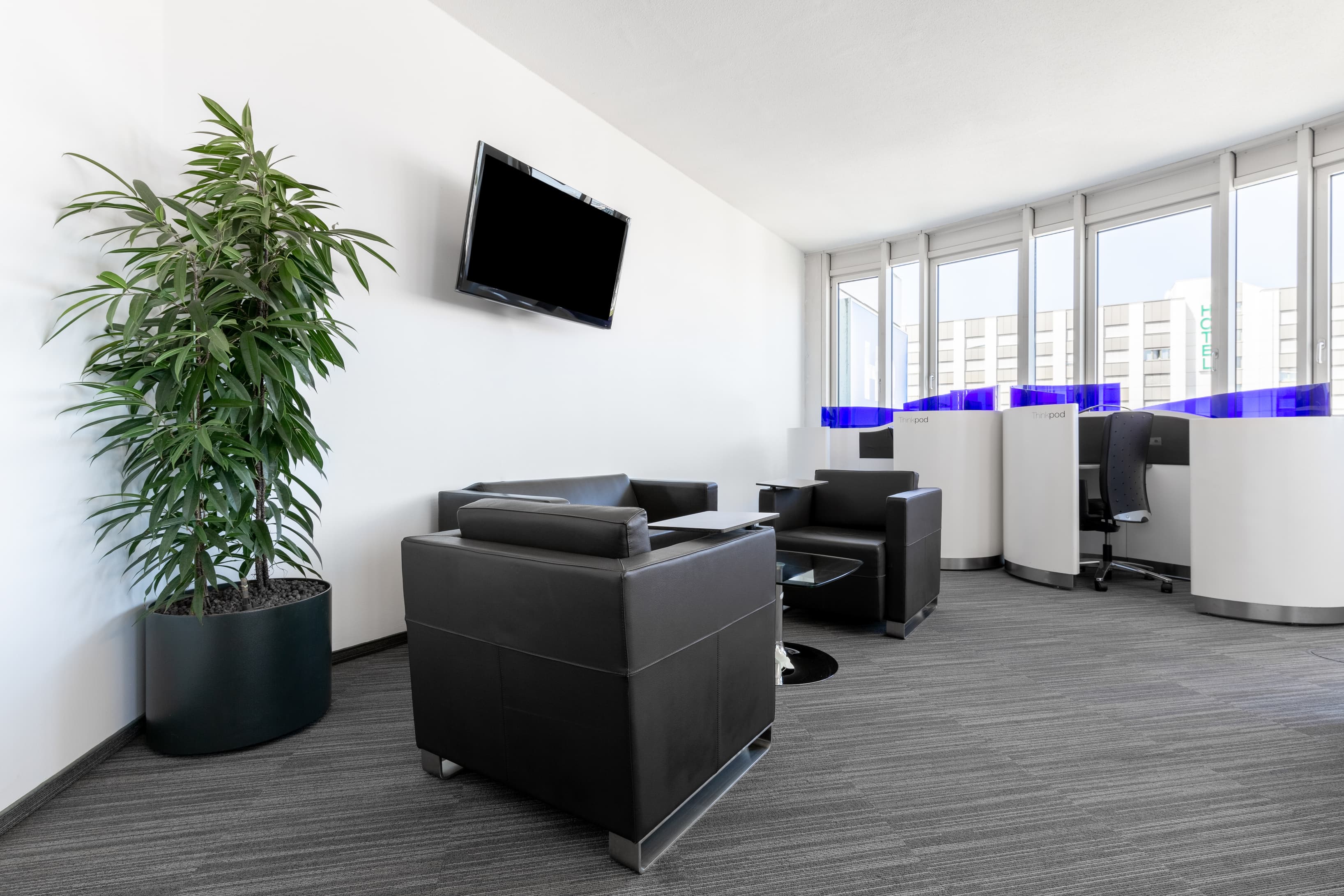 UNTERFÖHRING, HQ Feringastraße image 8