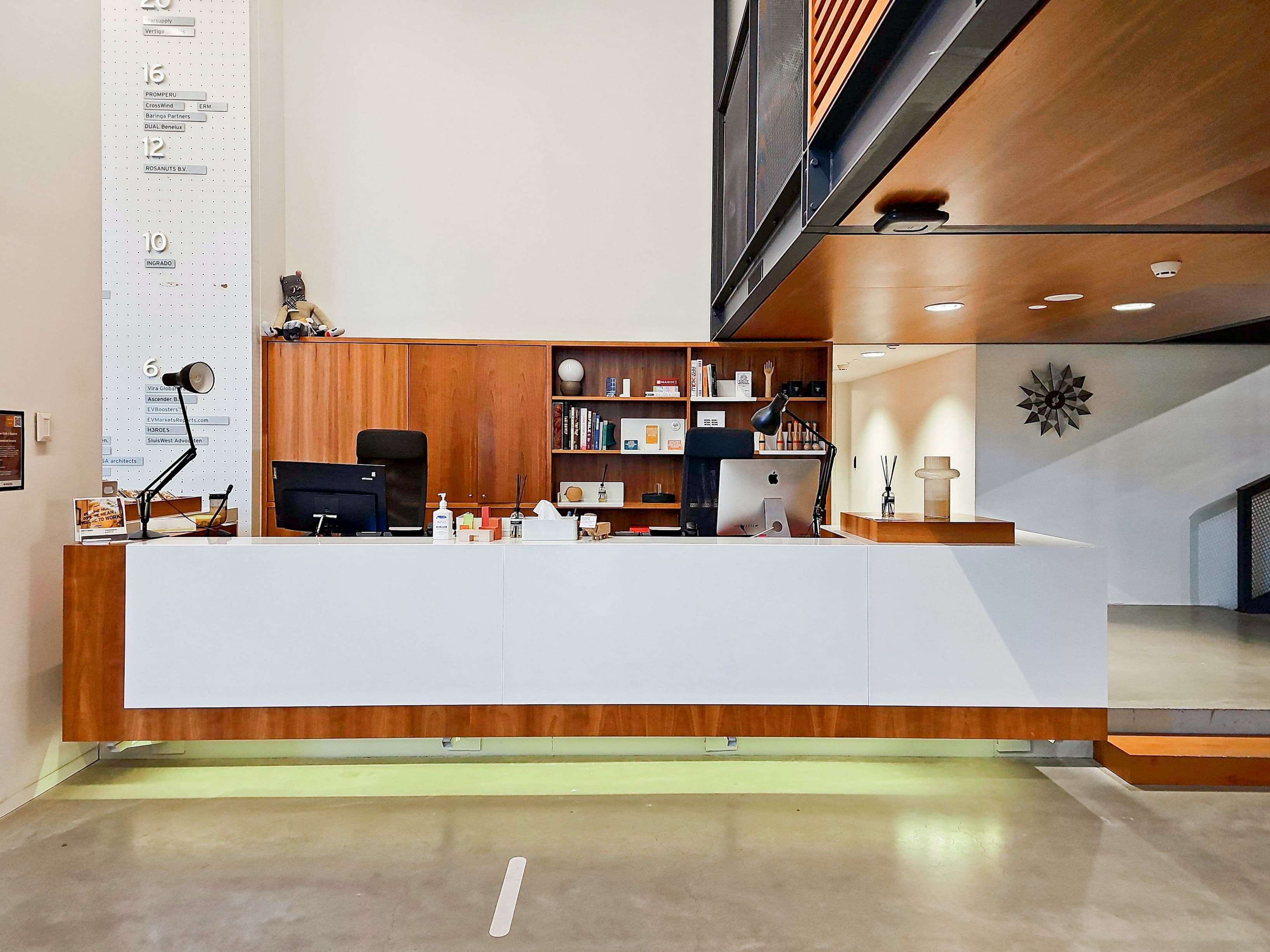 ZURICH, Signature Bahnhofplatz image 13 ZURICH, Signature Bahnhofplatz image 13