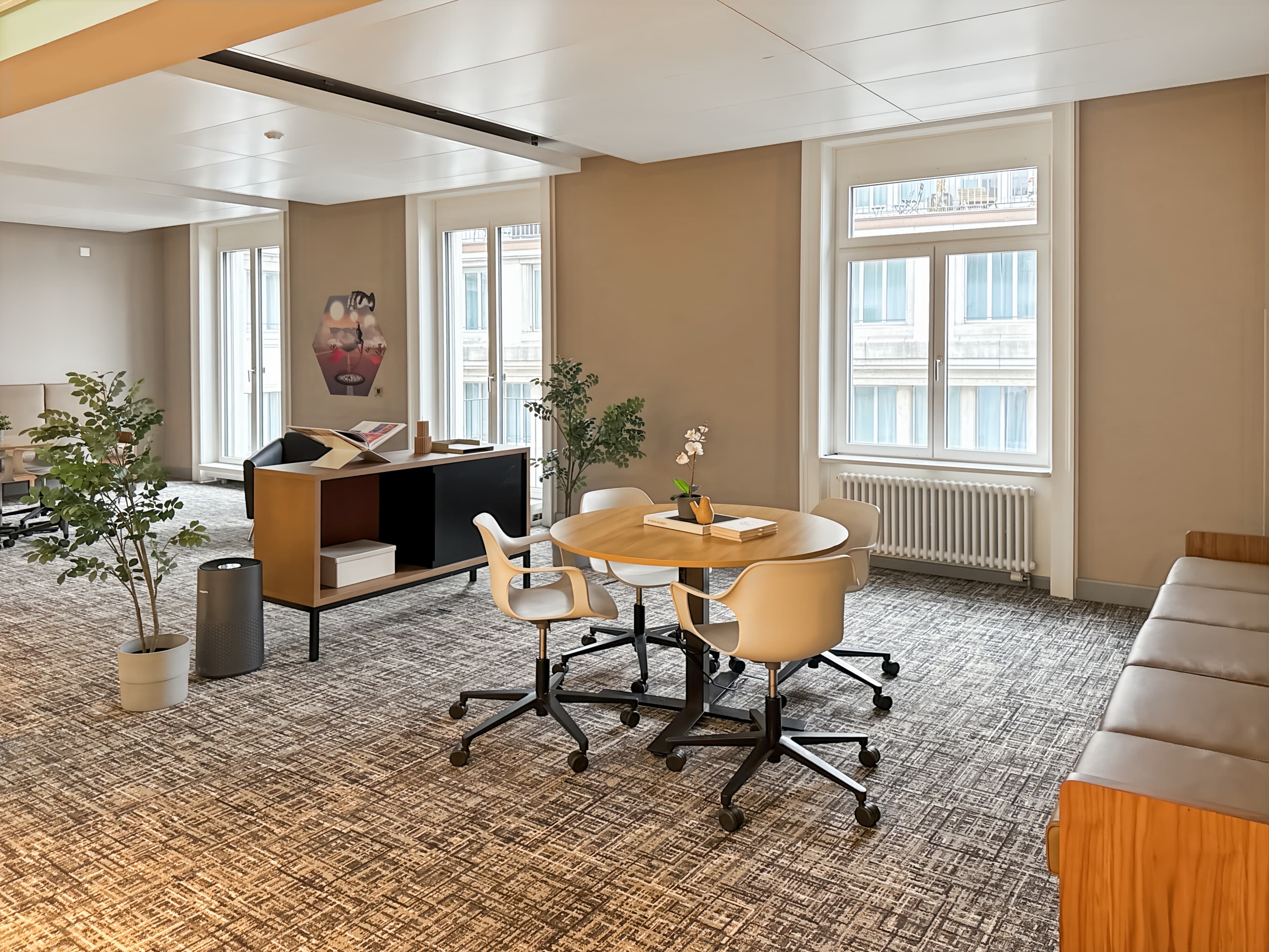 ZURICH, Signature Bahnhofplatz image 18 ZURICH, Signature Bahnhofplatz image 18