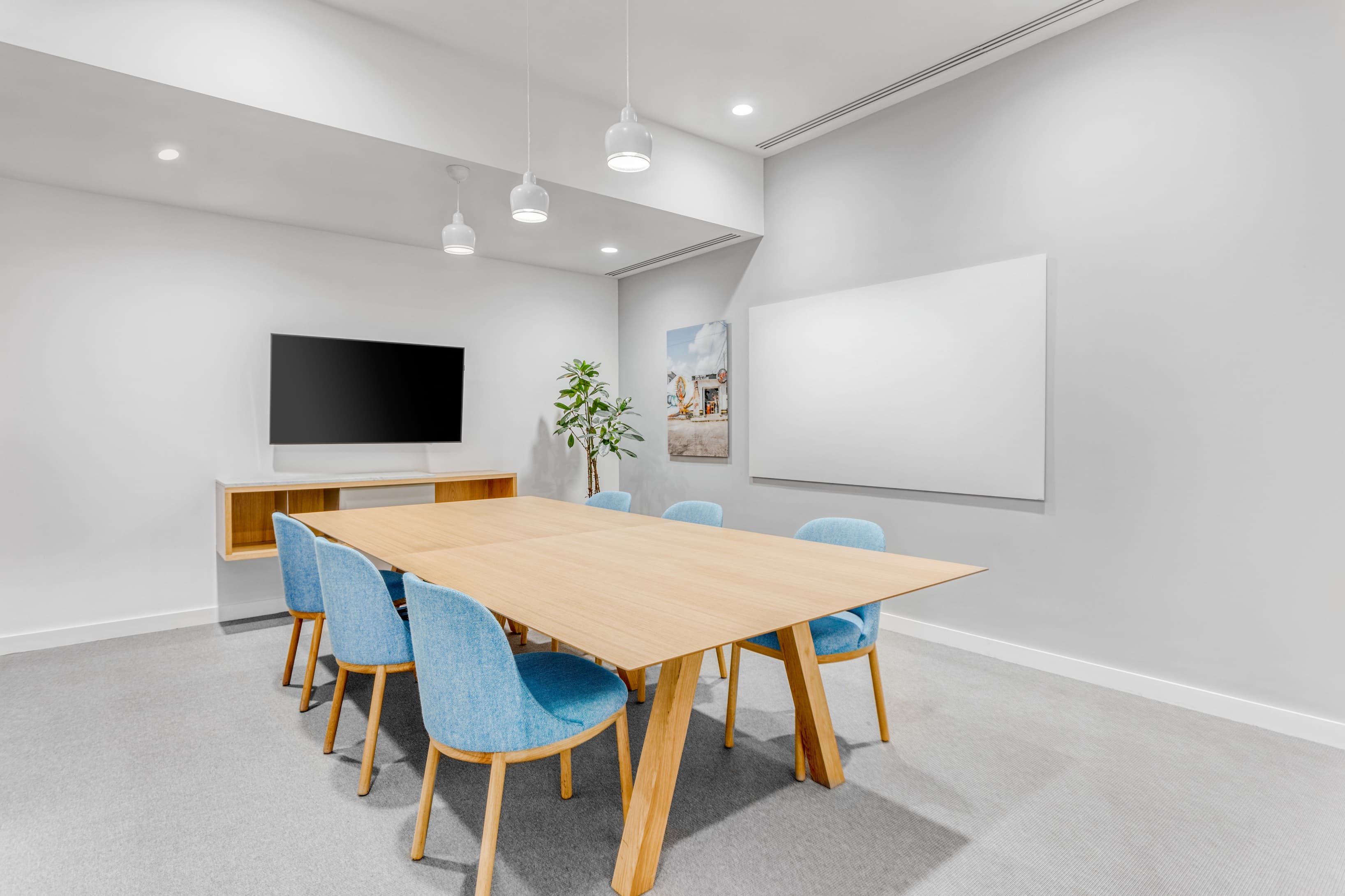 LONDON, Spaces Victoria image 11