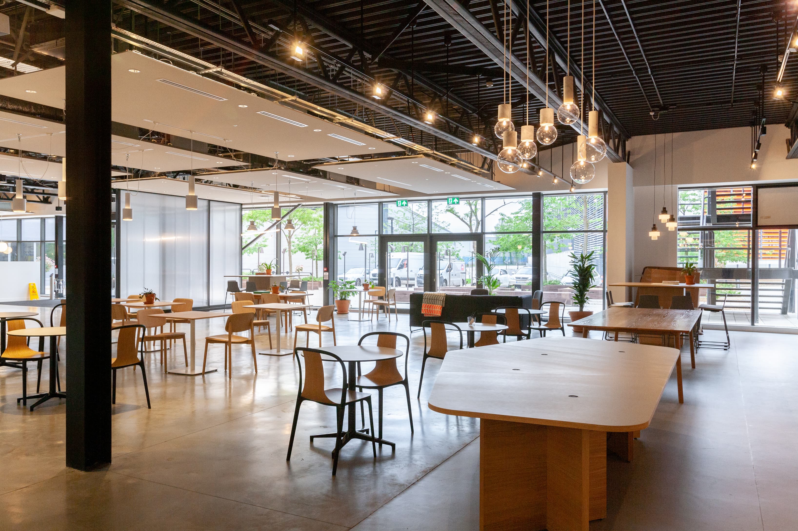 HEMEL HEMPSTEAD, Spaces, The Maylands image 9