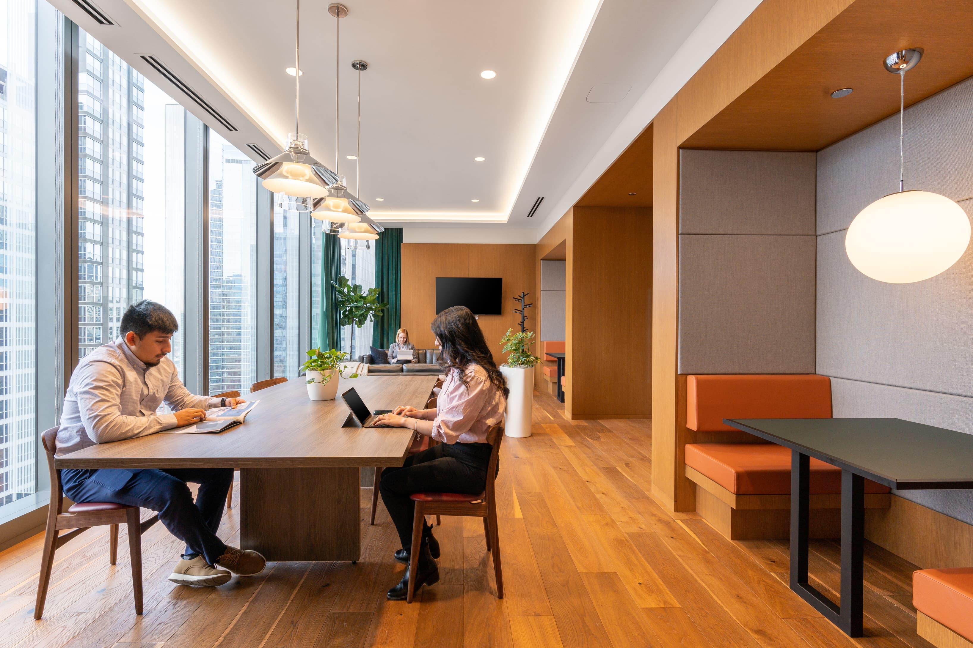 IL, Chicago – 110 North Wacker Drive image 2