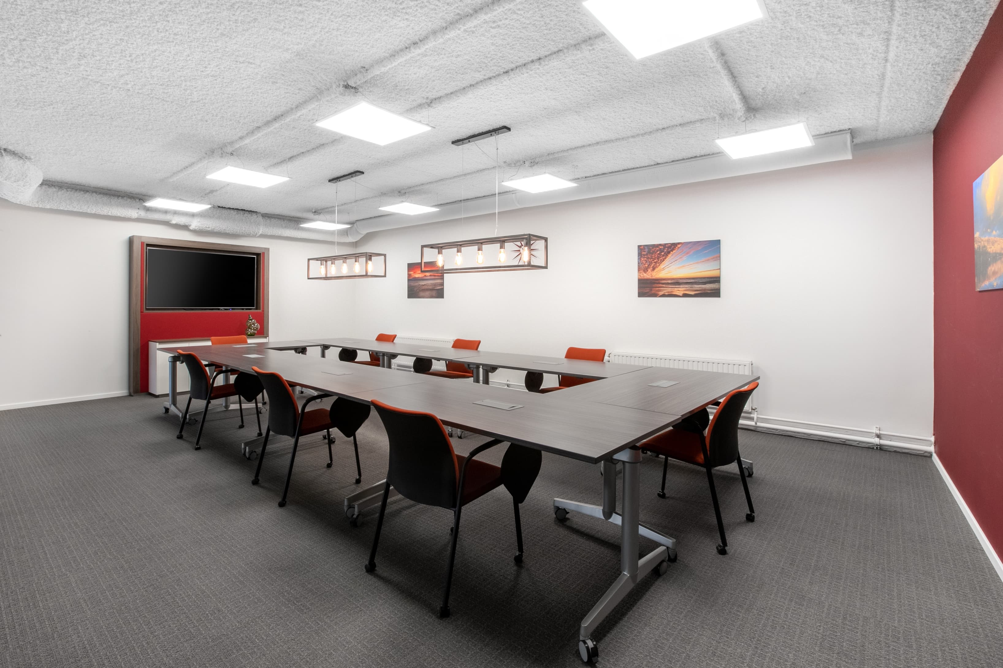 AMERSFOORT, Stationsplein image 3