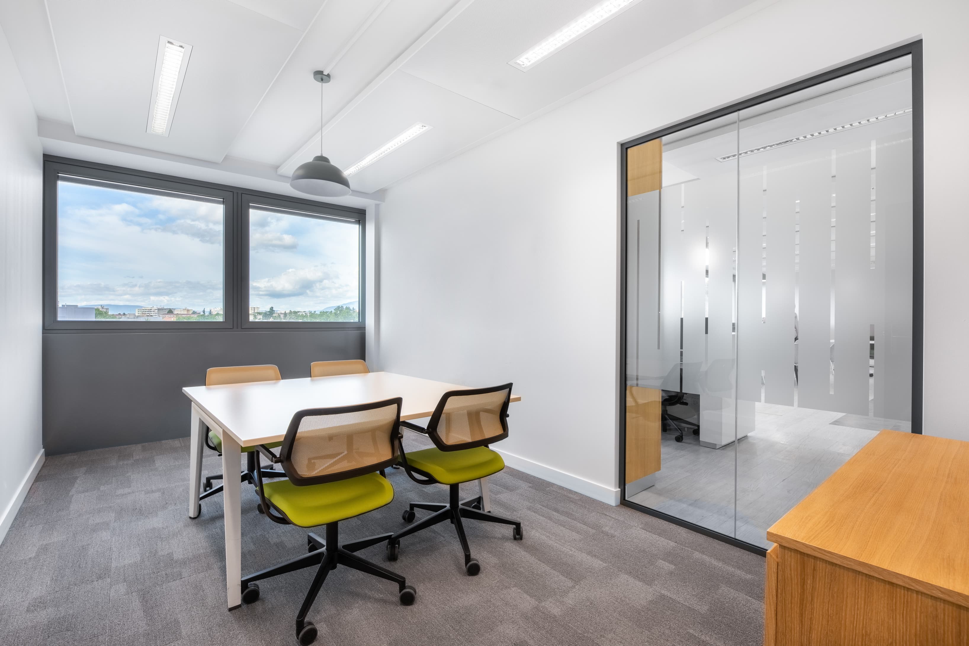 GENEVA, Nations (6th floor) image 5