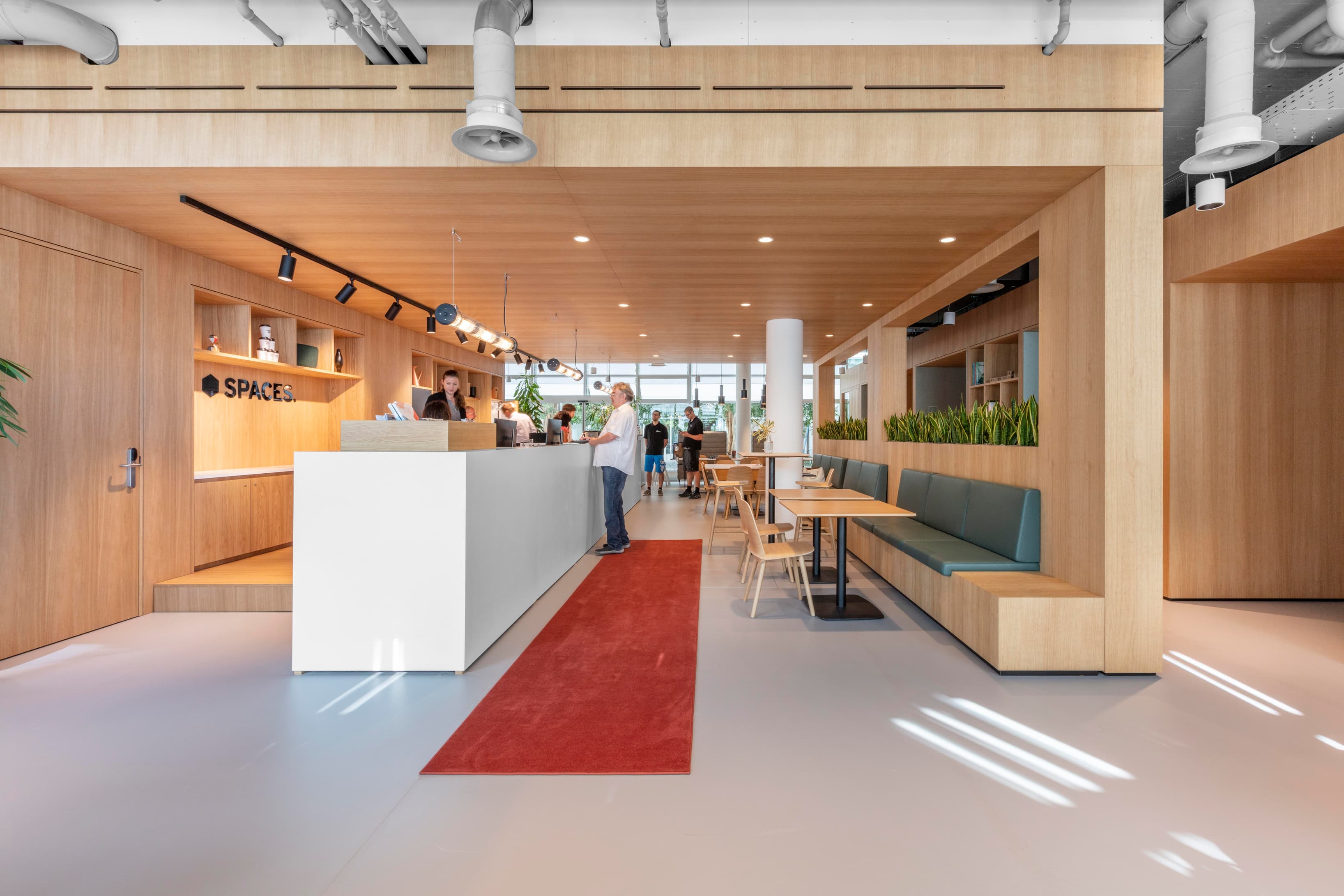 ZUG, Spaces Main Station image 1