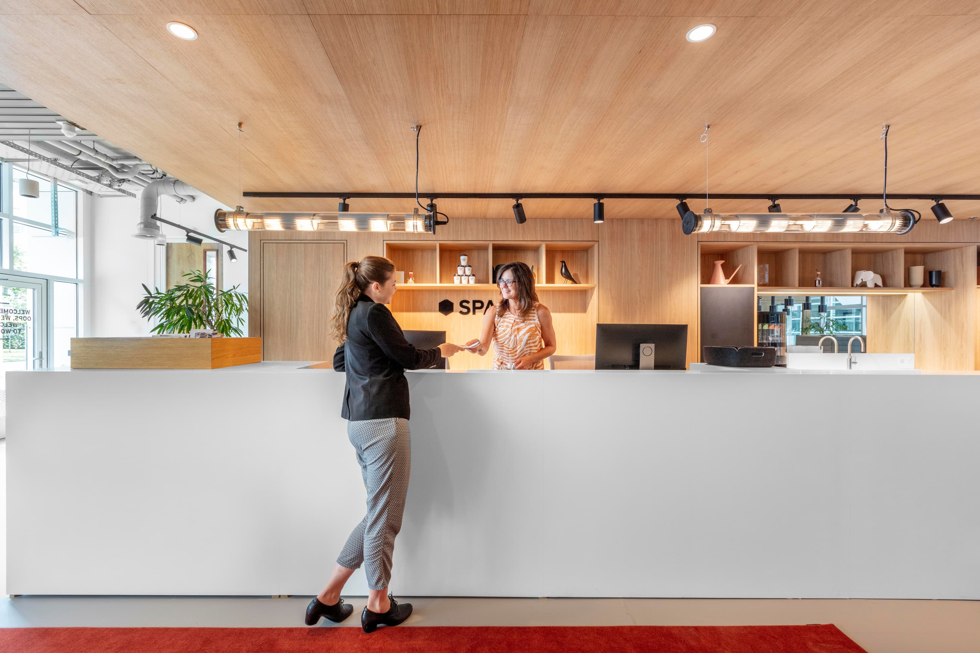 ZUG, Spaces Main Station image 4