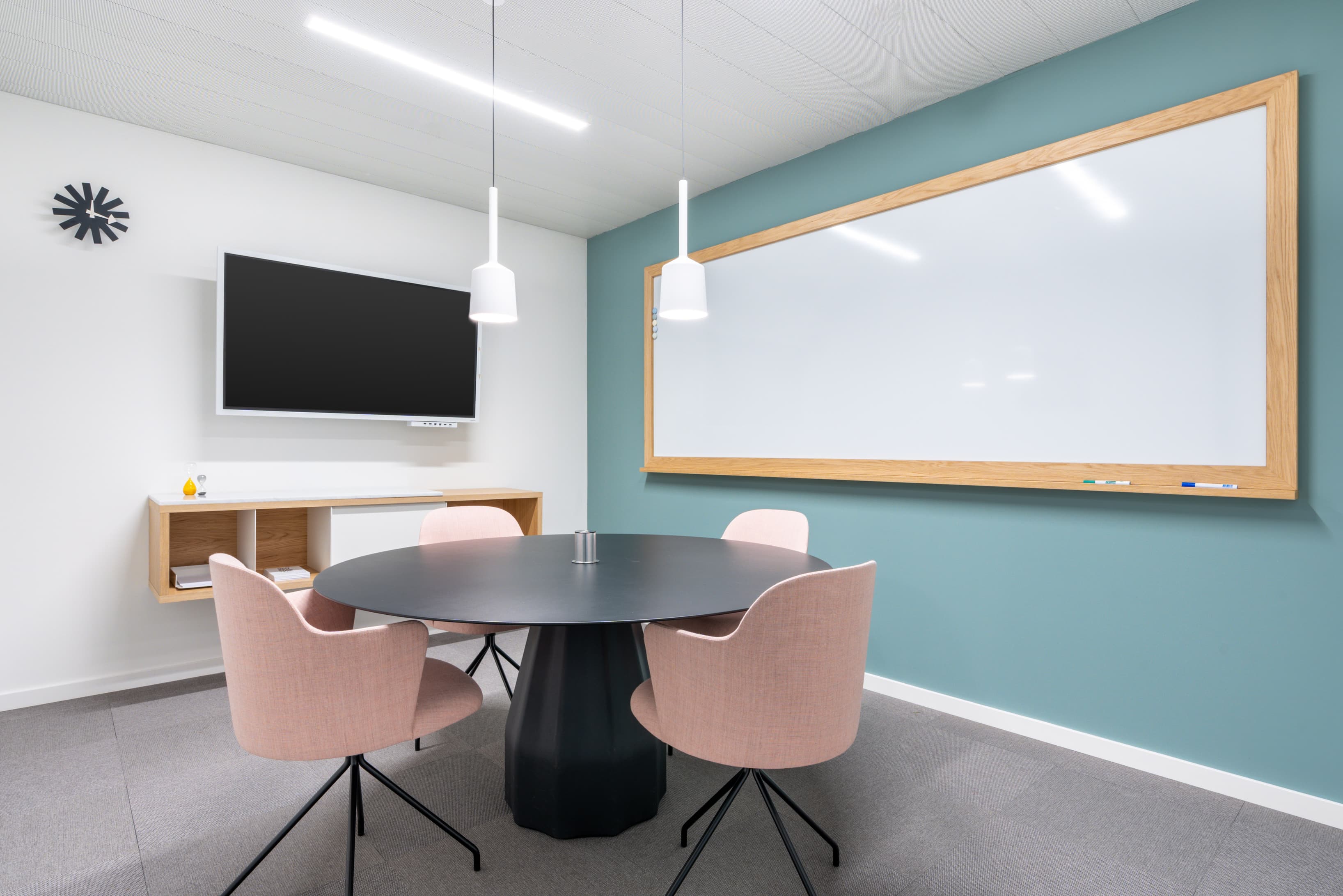 Brussels, Spaces Manhattan Center image 5