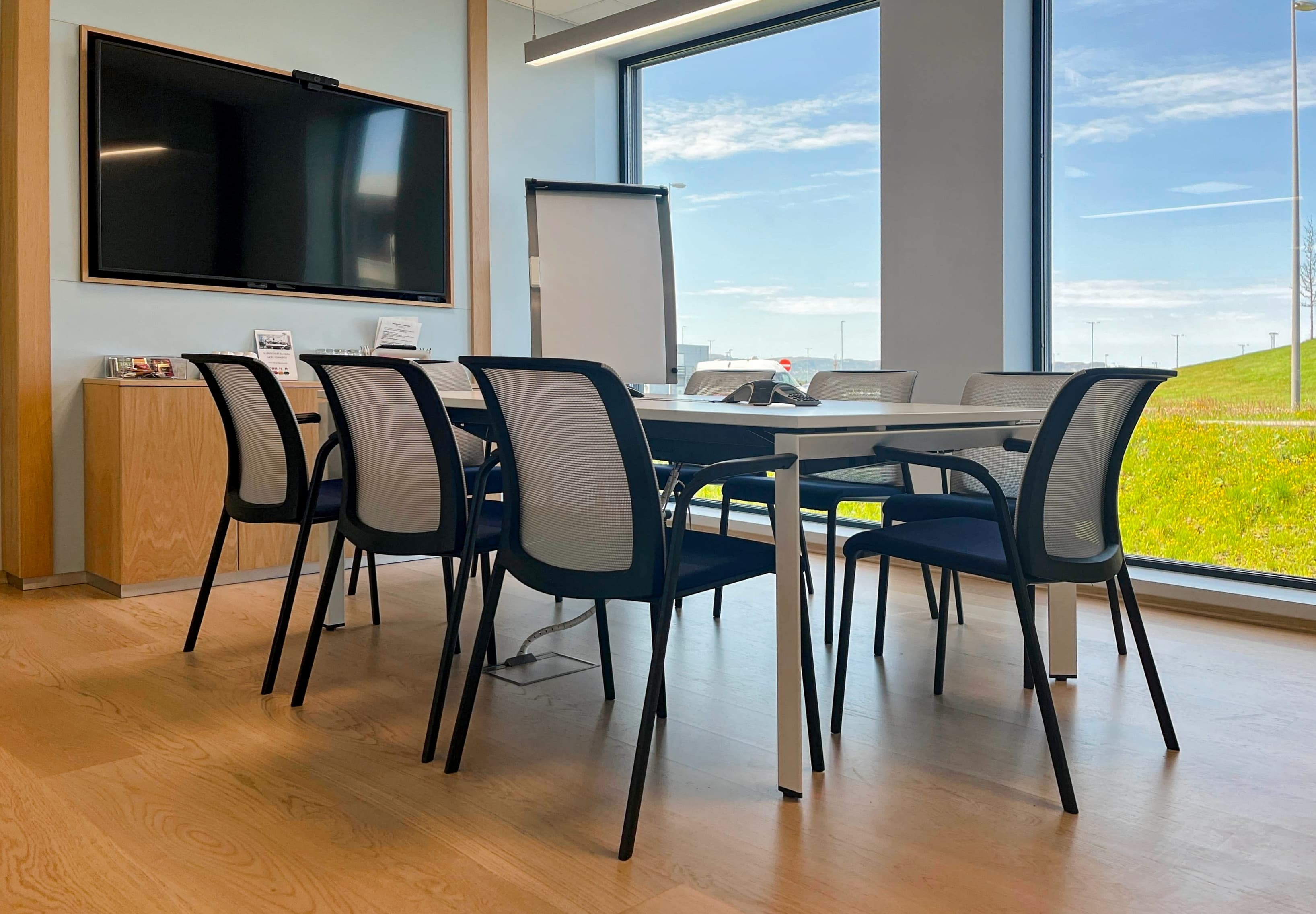 BERGEN, Regus Flesland Airport image 9