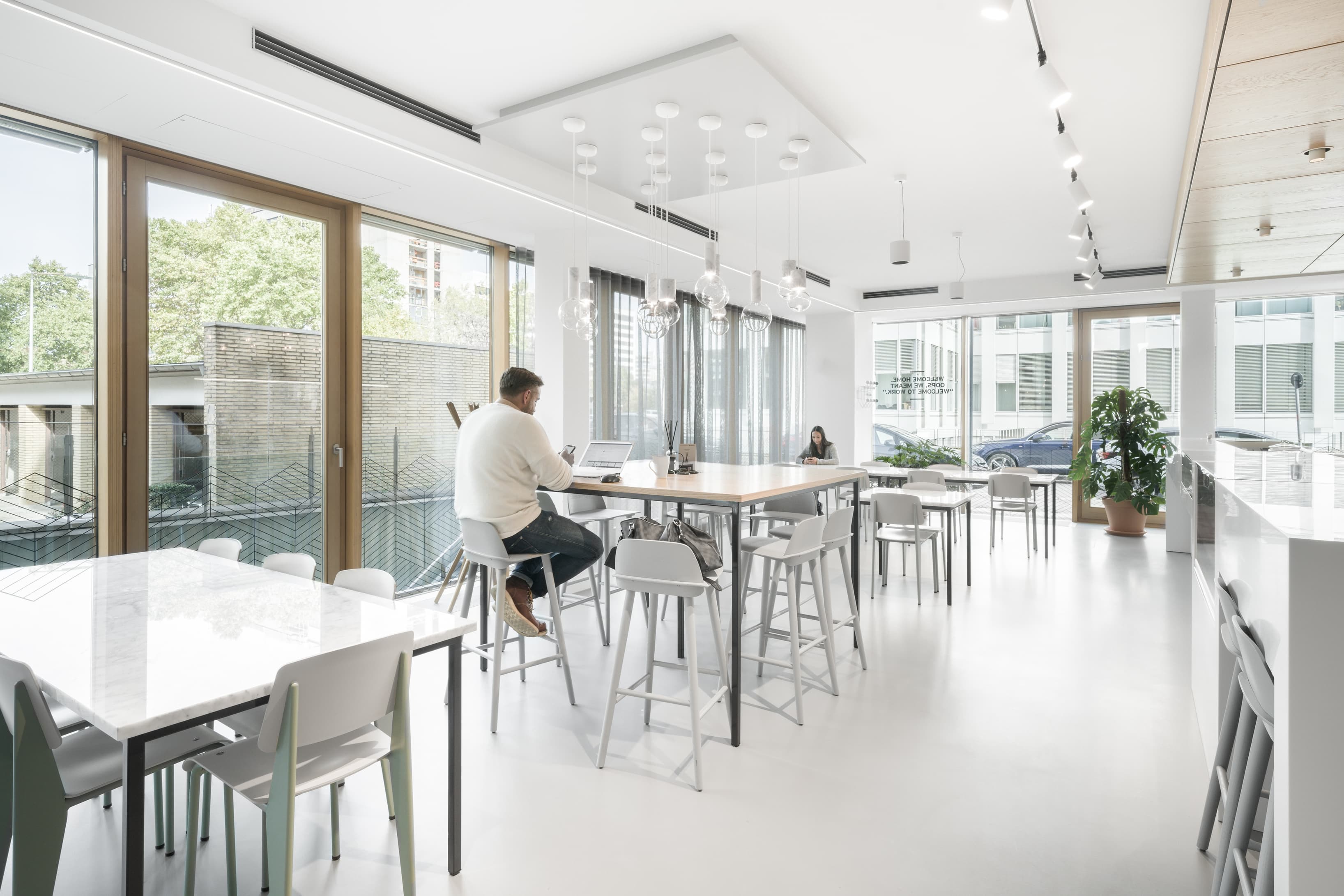 DUSSELDORF, Spaces Kennedydamm image 9