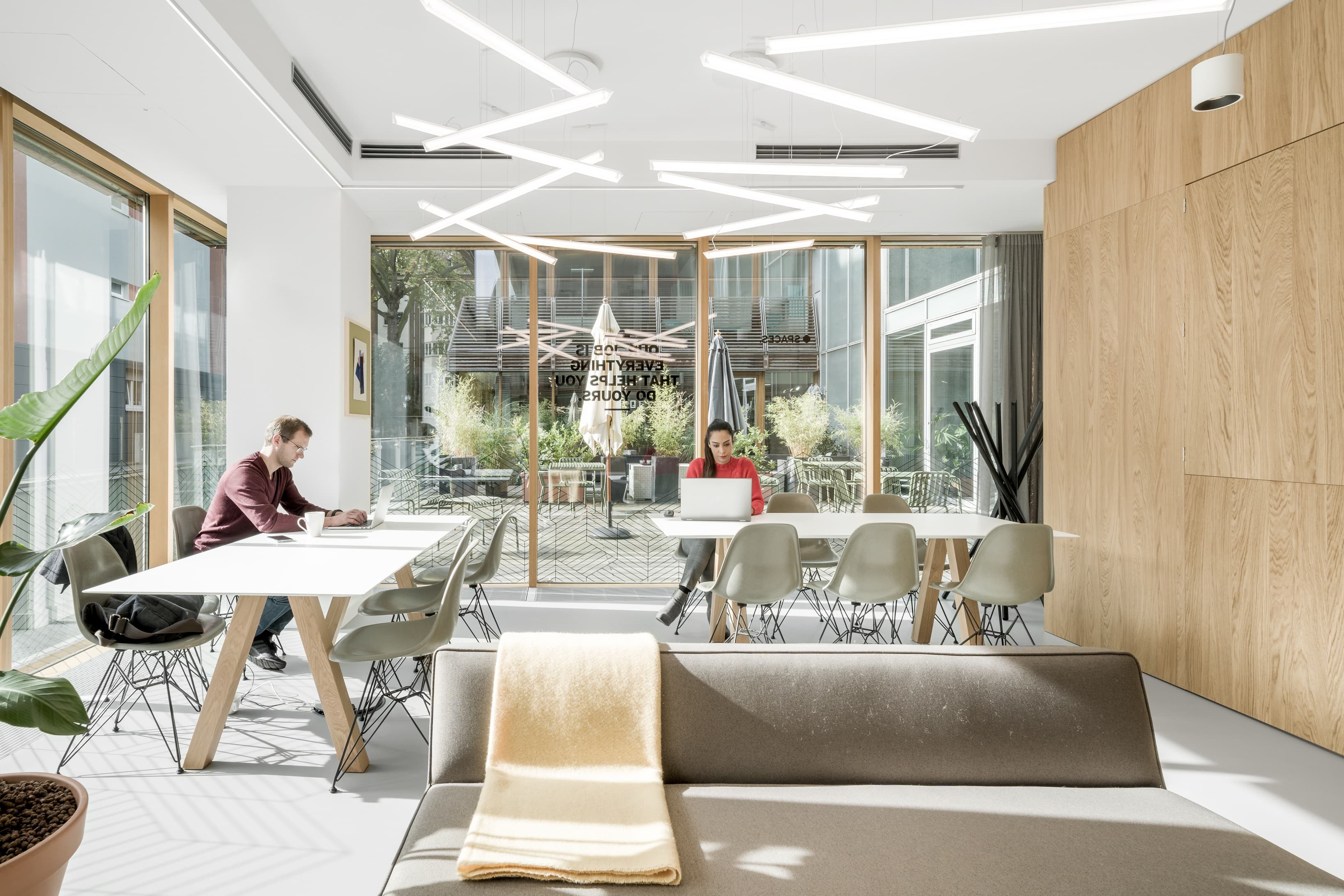 DUSSELDORF, Spaces Kennedydamm image 4