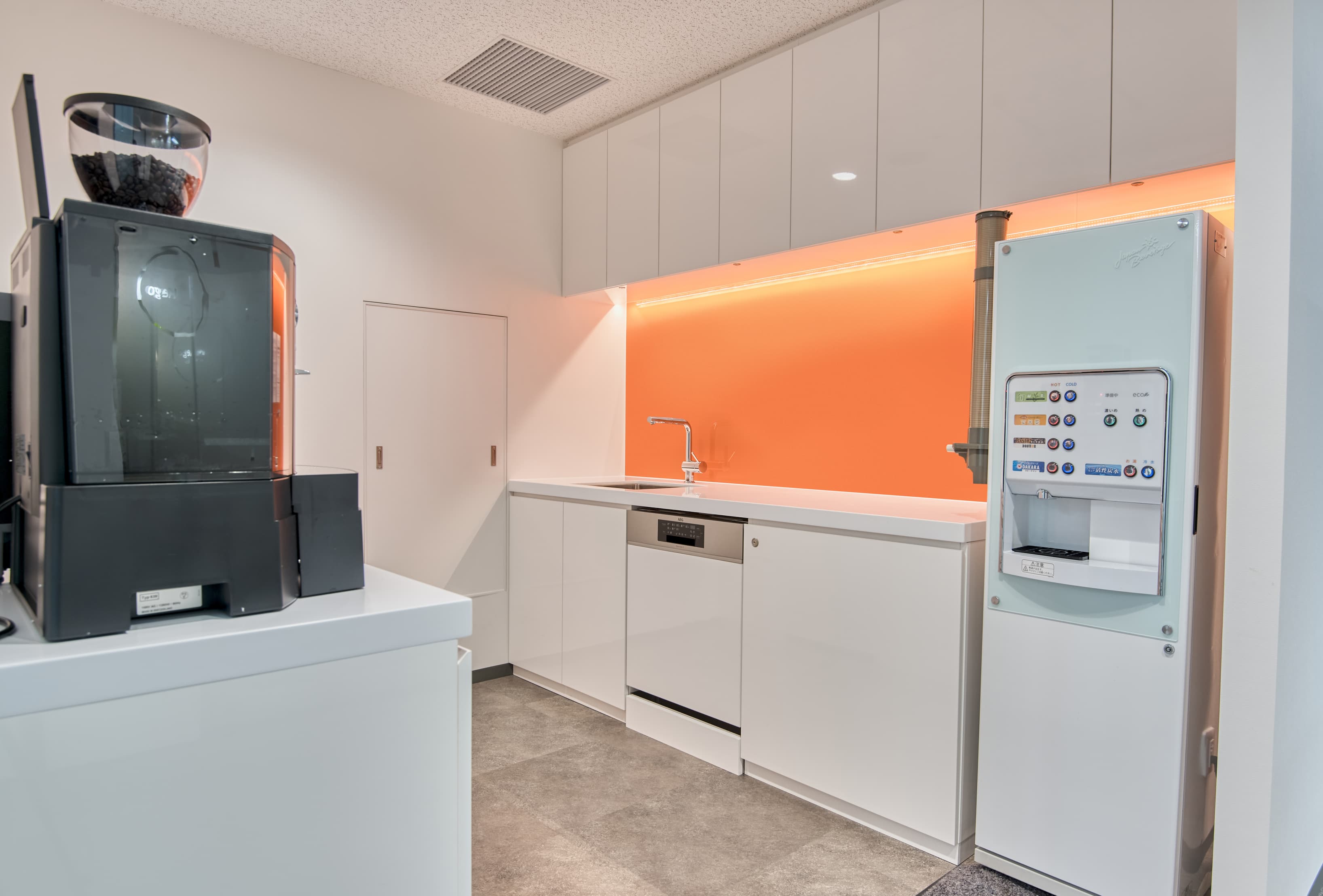 FUKUOKA, Tenjin Skyhall image 8