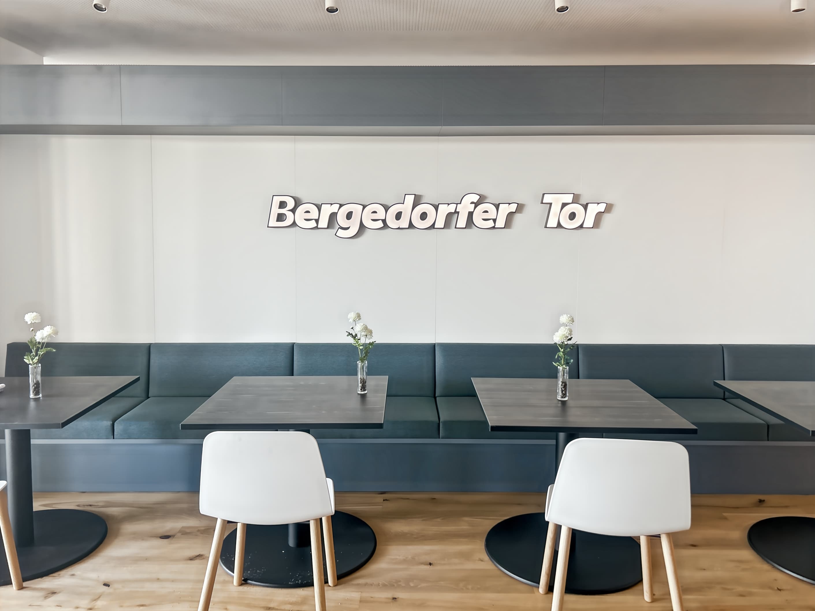 HAMBURG, Bergedorfer Tor image 4