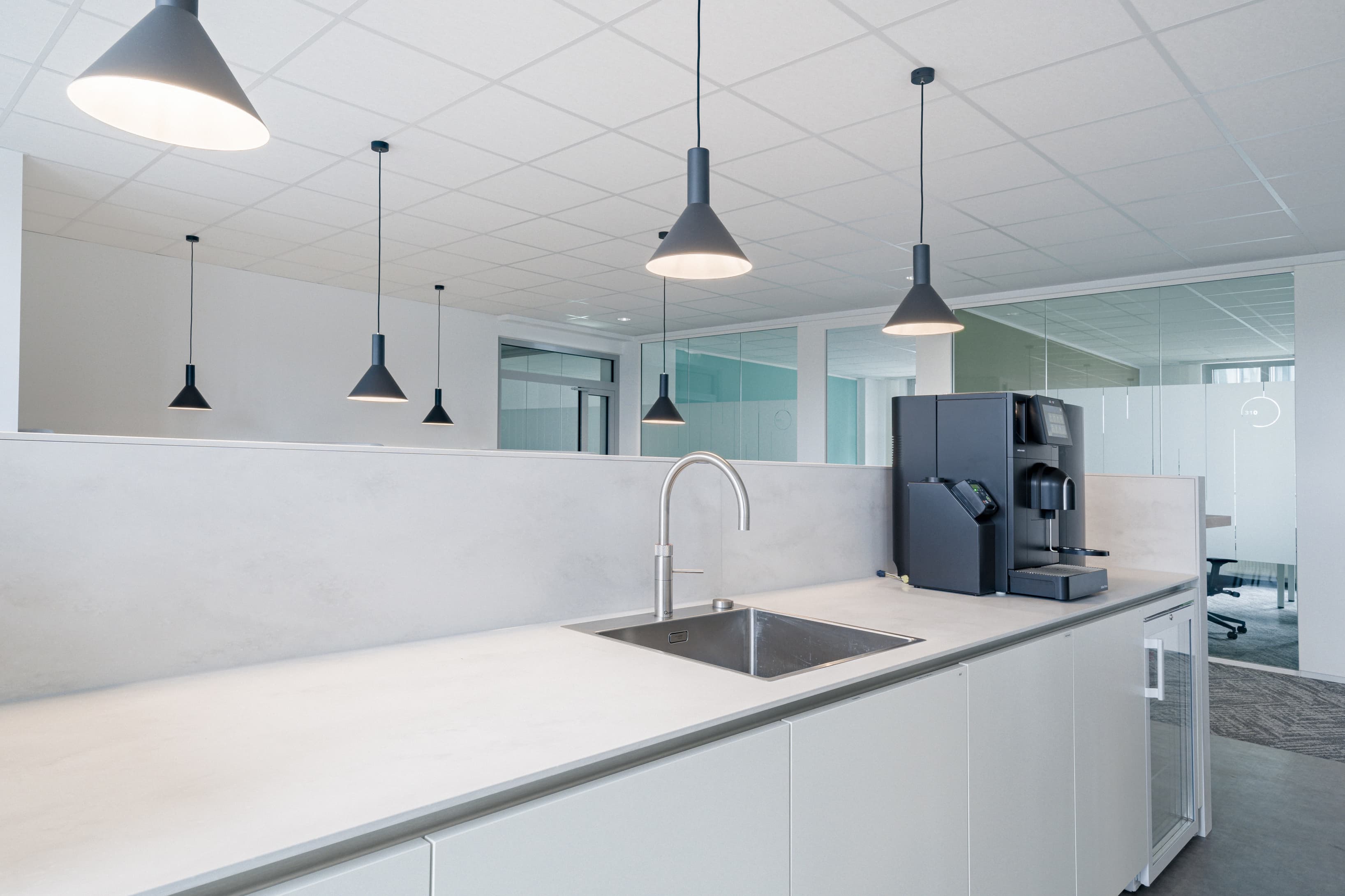 NEUSS, Hammfelddamm image 5