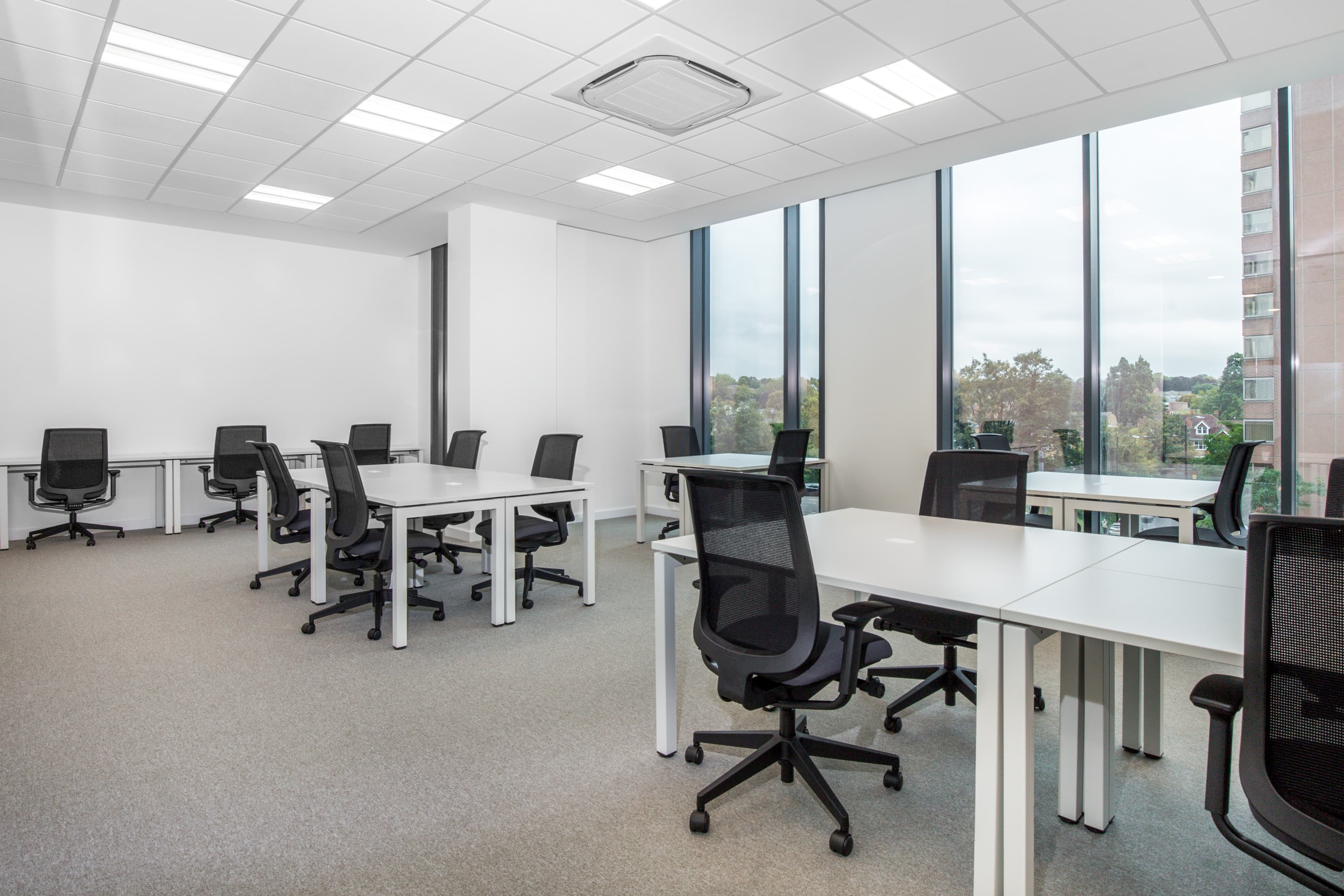 London, Sutton Point image 4