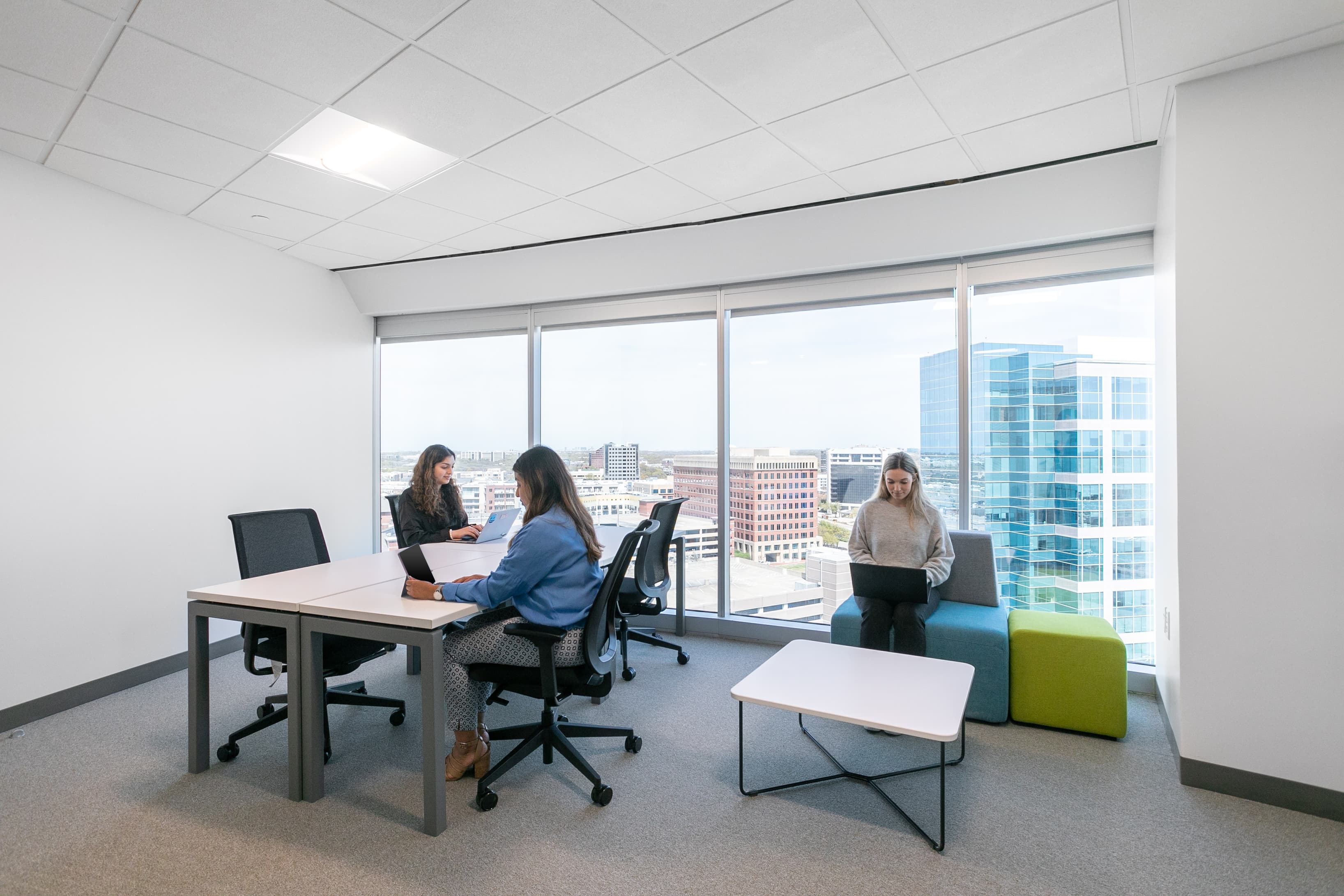 TX, Addison - Spaces The Colonnade image 12