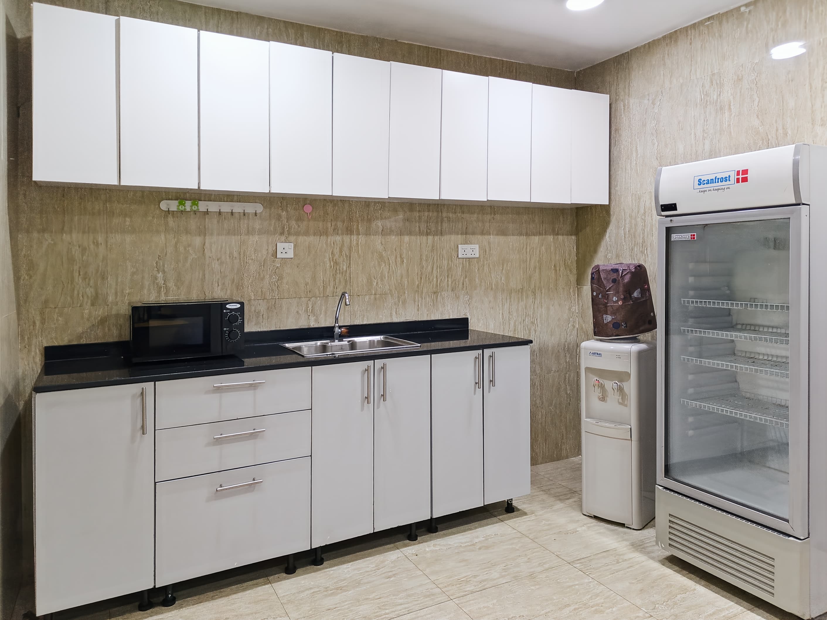 Lagos, VI Waterfront image 6