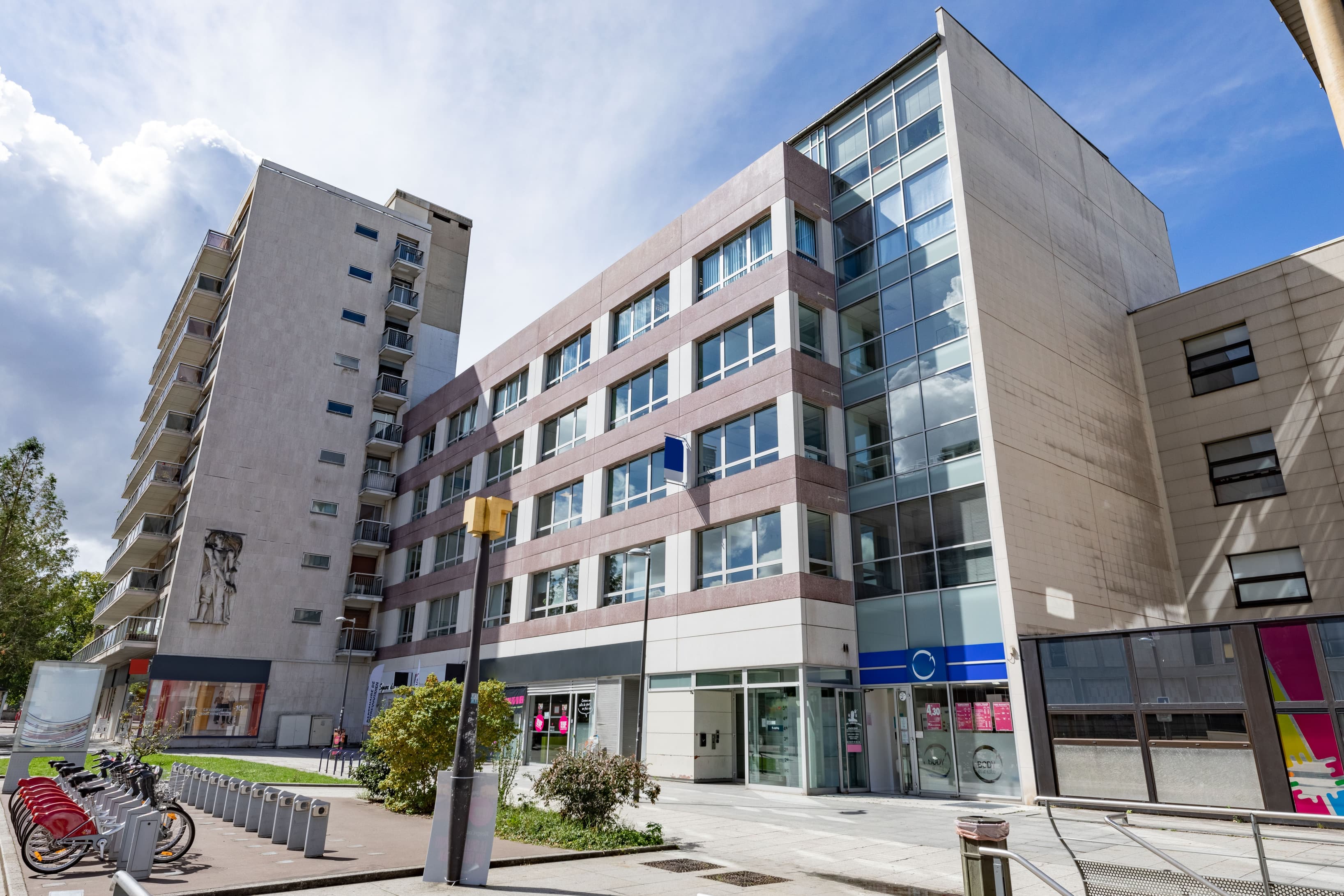 Rouen, HQ Jeanne d'Arc image 7