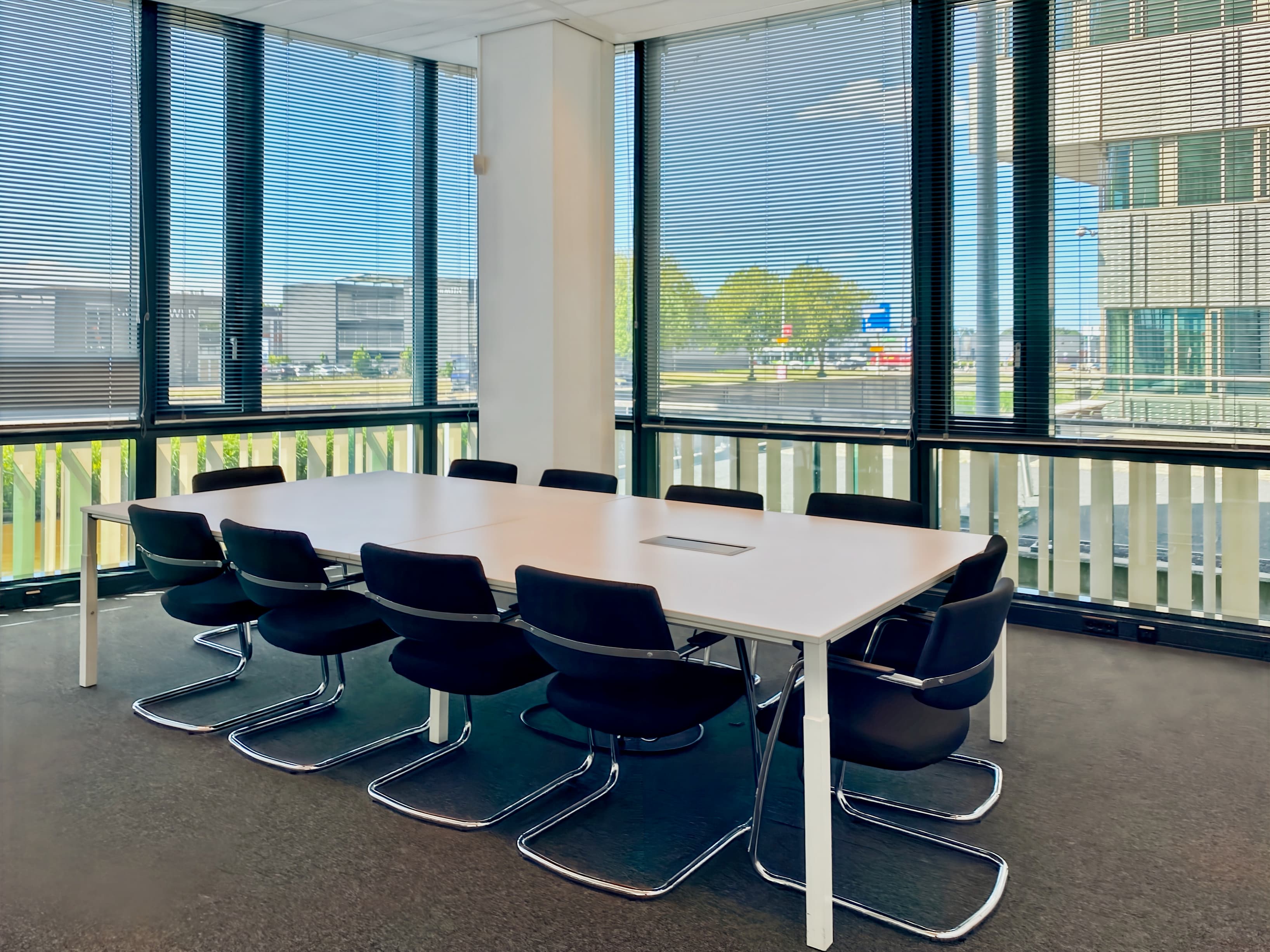 AMSTERDAM, TOO Diana BC image 2