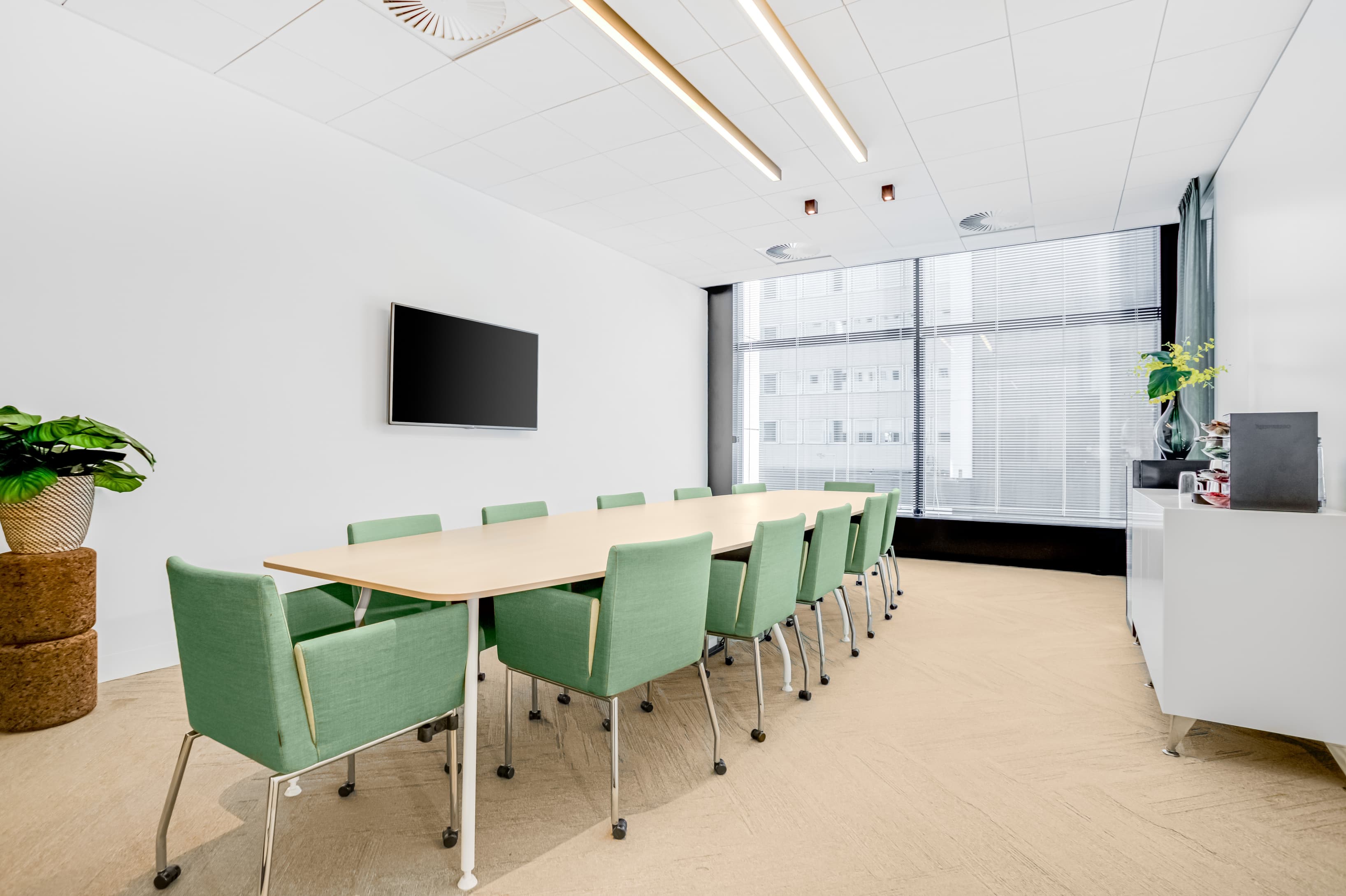 ROTTERDAM, TOO Delftse Poort image 8