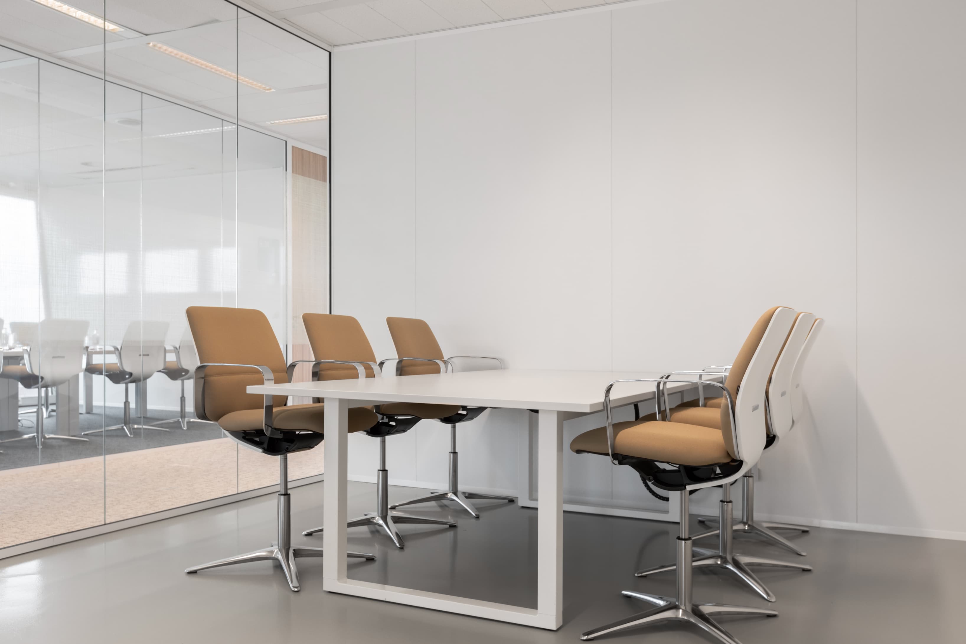 DEN HAAG, TOO De Haagsche Zwaan image 2