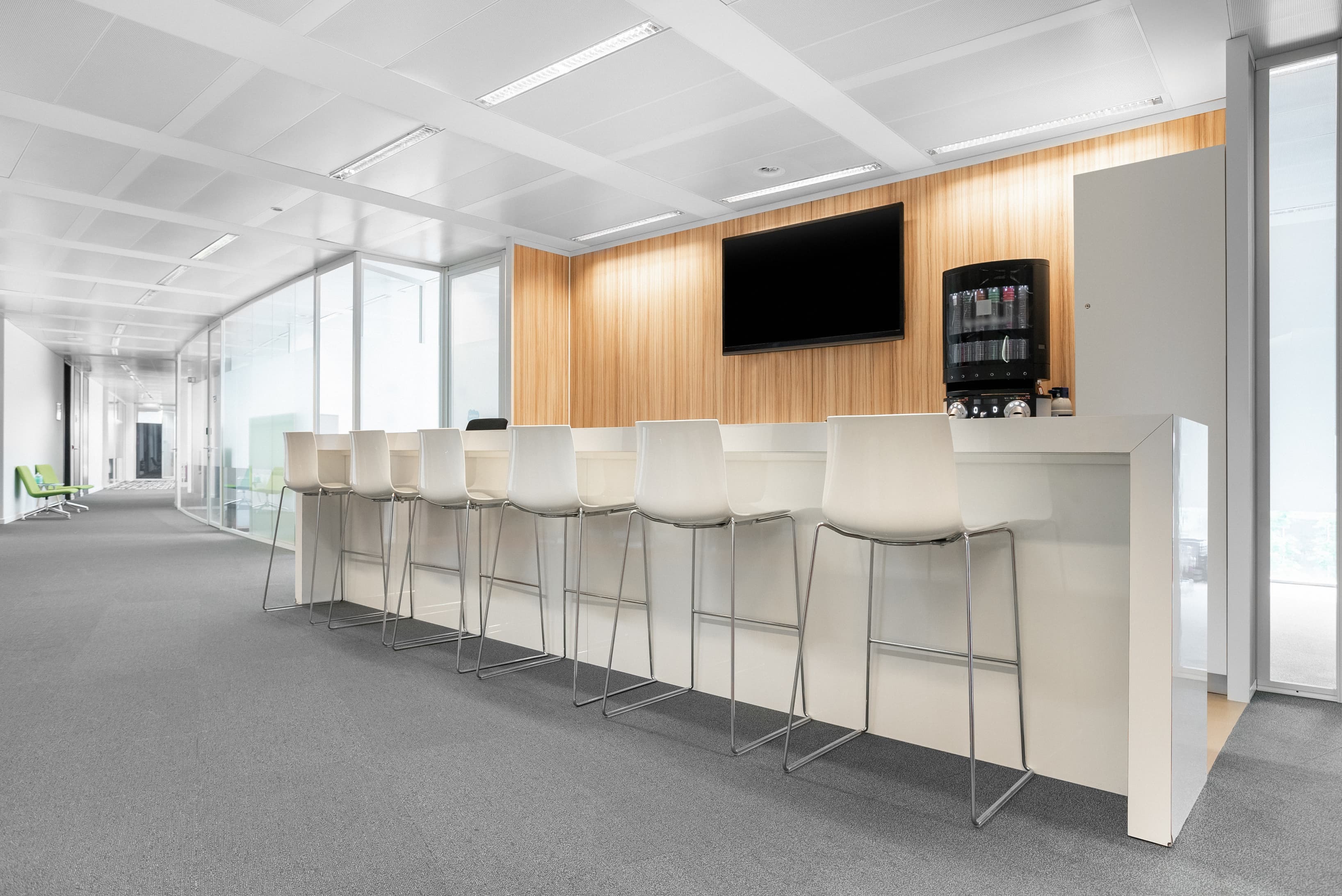 BRUSSEL, TOO Brussels Airport image 4