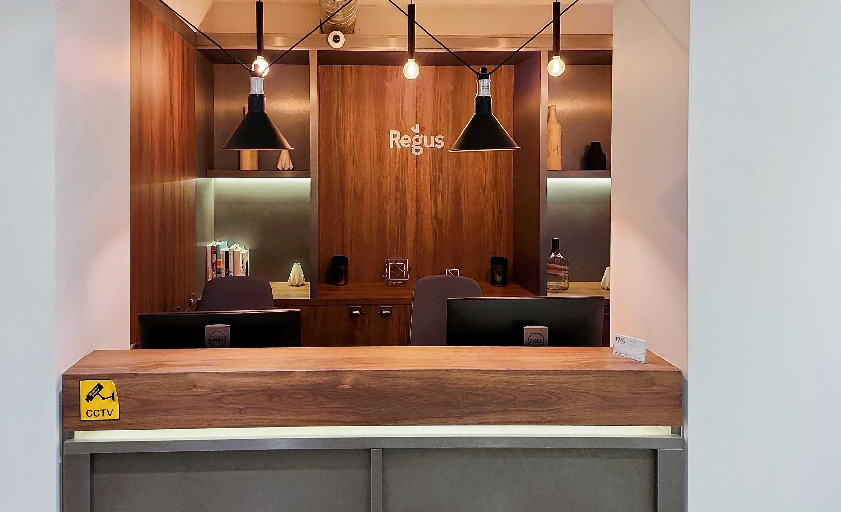 Paris, 2 Rue Jean Lantier image 10 Paris, 2 Rue Jean Lantier image 10