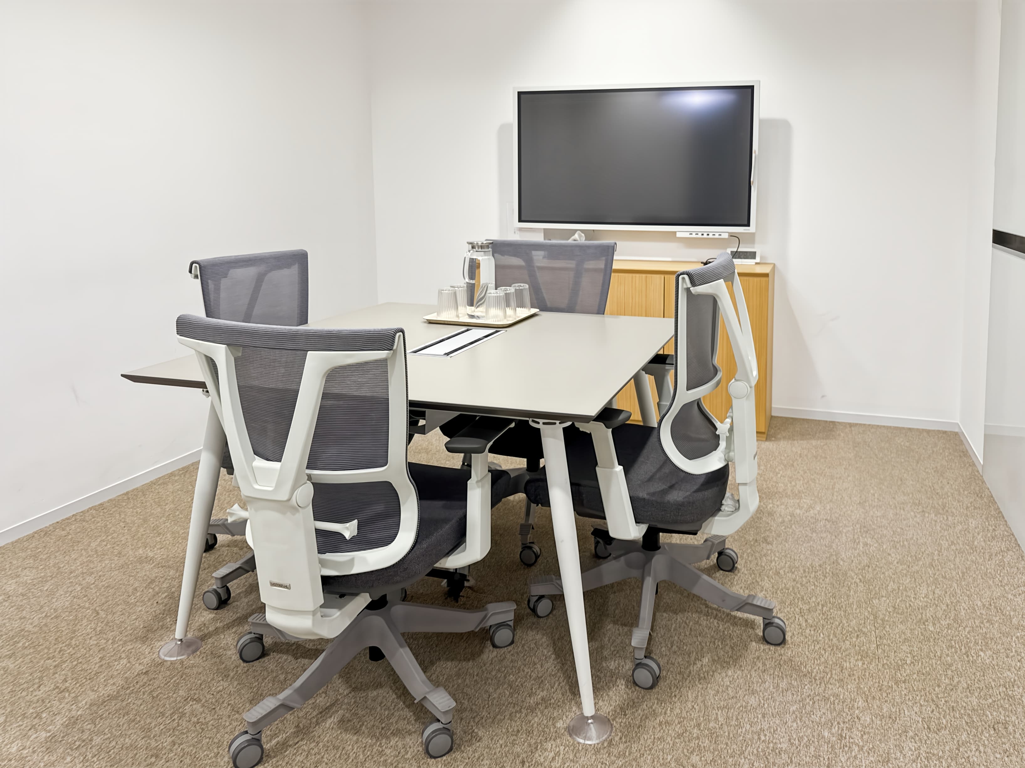 Shanghai, Hang Seng Bank Tower image 2 Shanghai, Hang Seng Bank Tower image 2