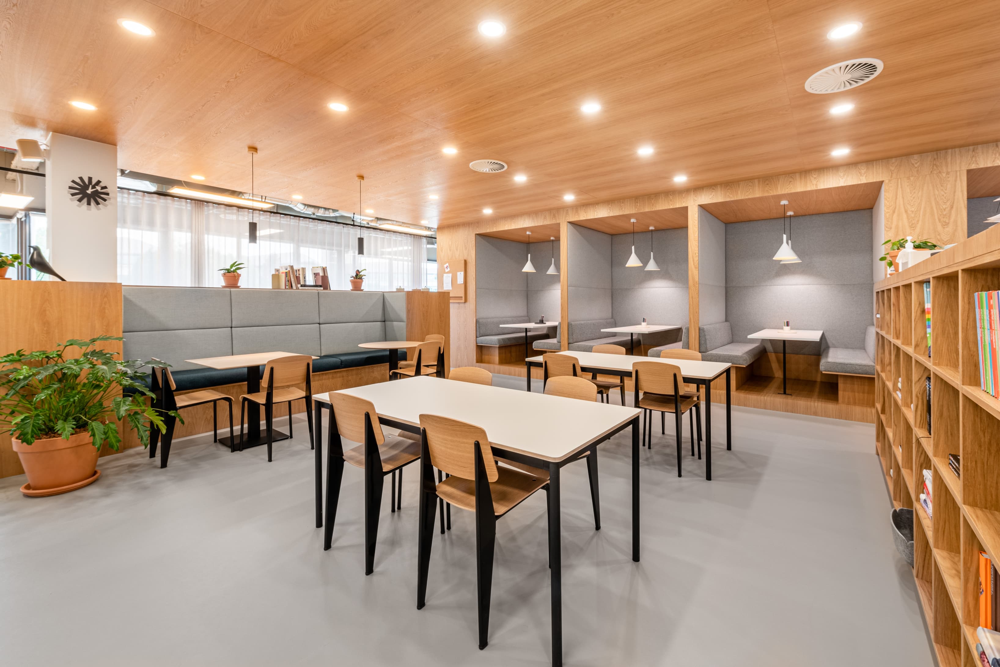 Reading, Waterside Drive image 7