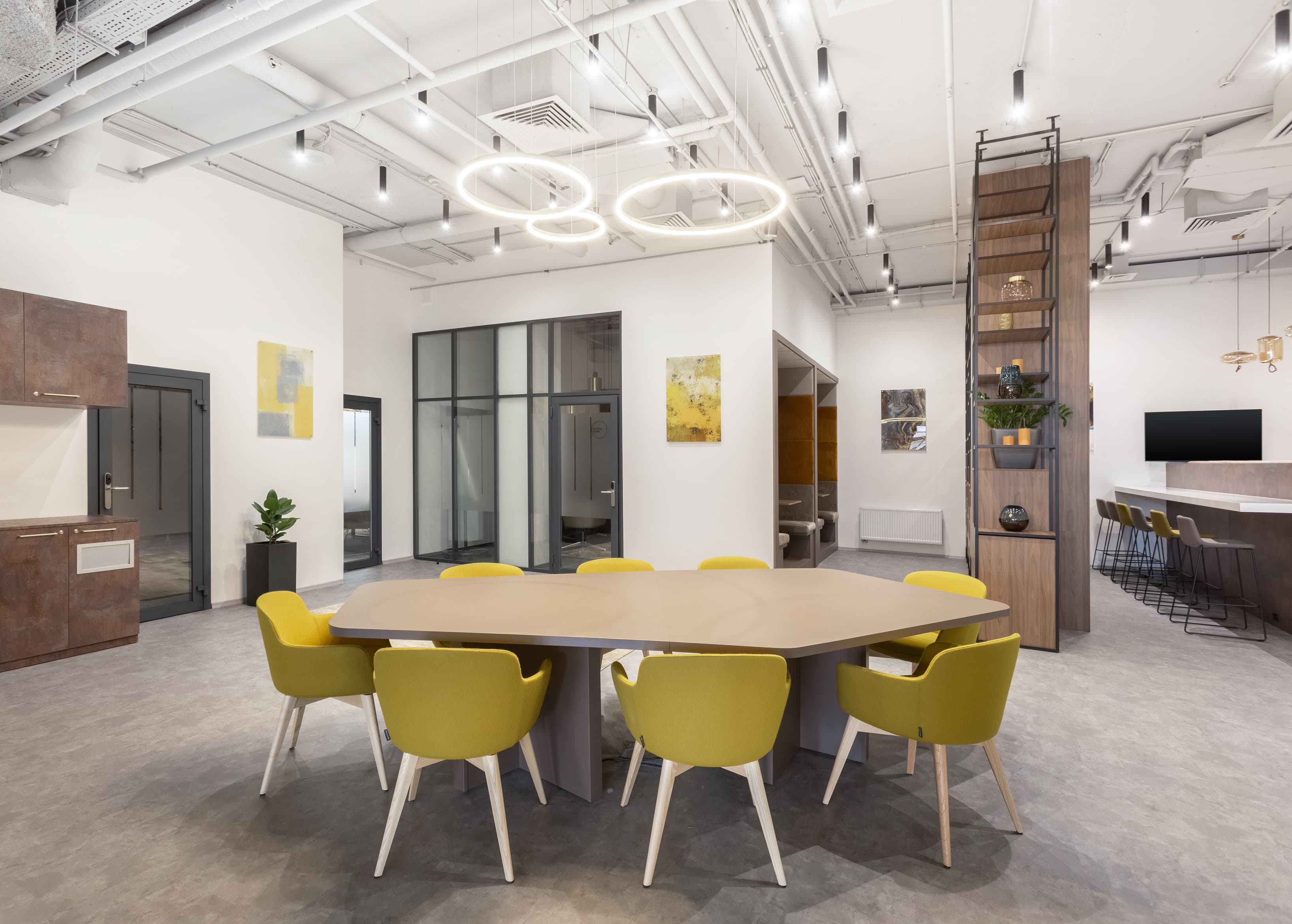 Kiev, Volodymyrsky image 2 Kiev, Volodymyrsky image 2