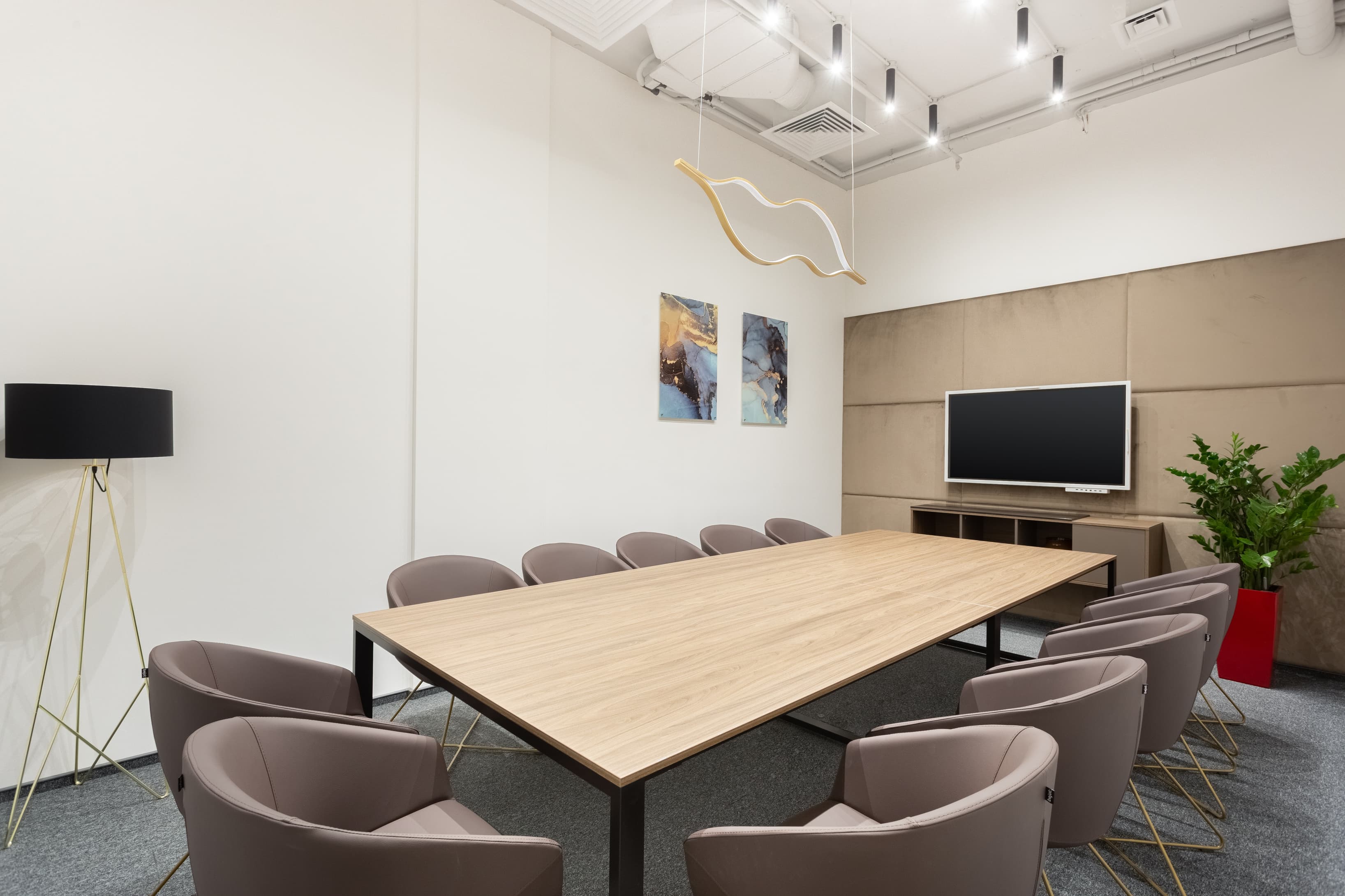 Kiev, Volodymyrsky image 4 Kiev, Volodymyrsky image 4