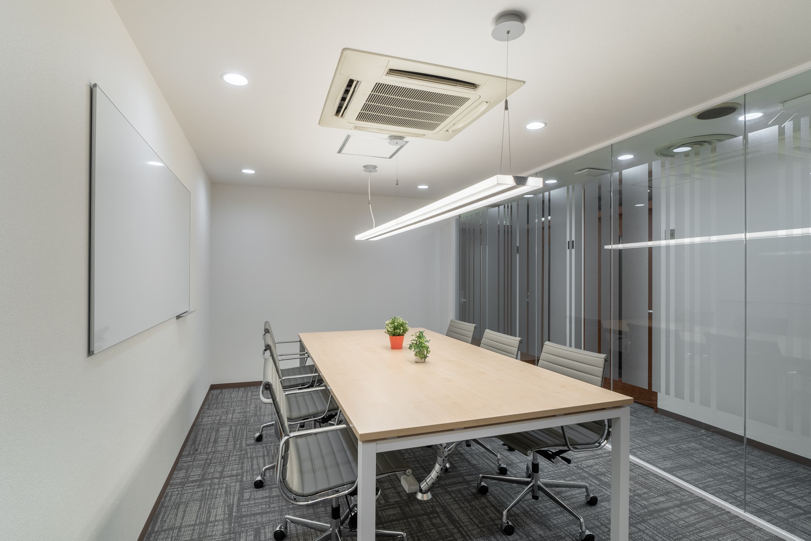 Osaka, Midosuji image 11