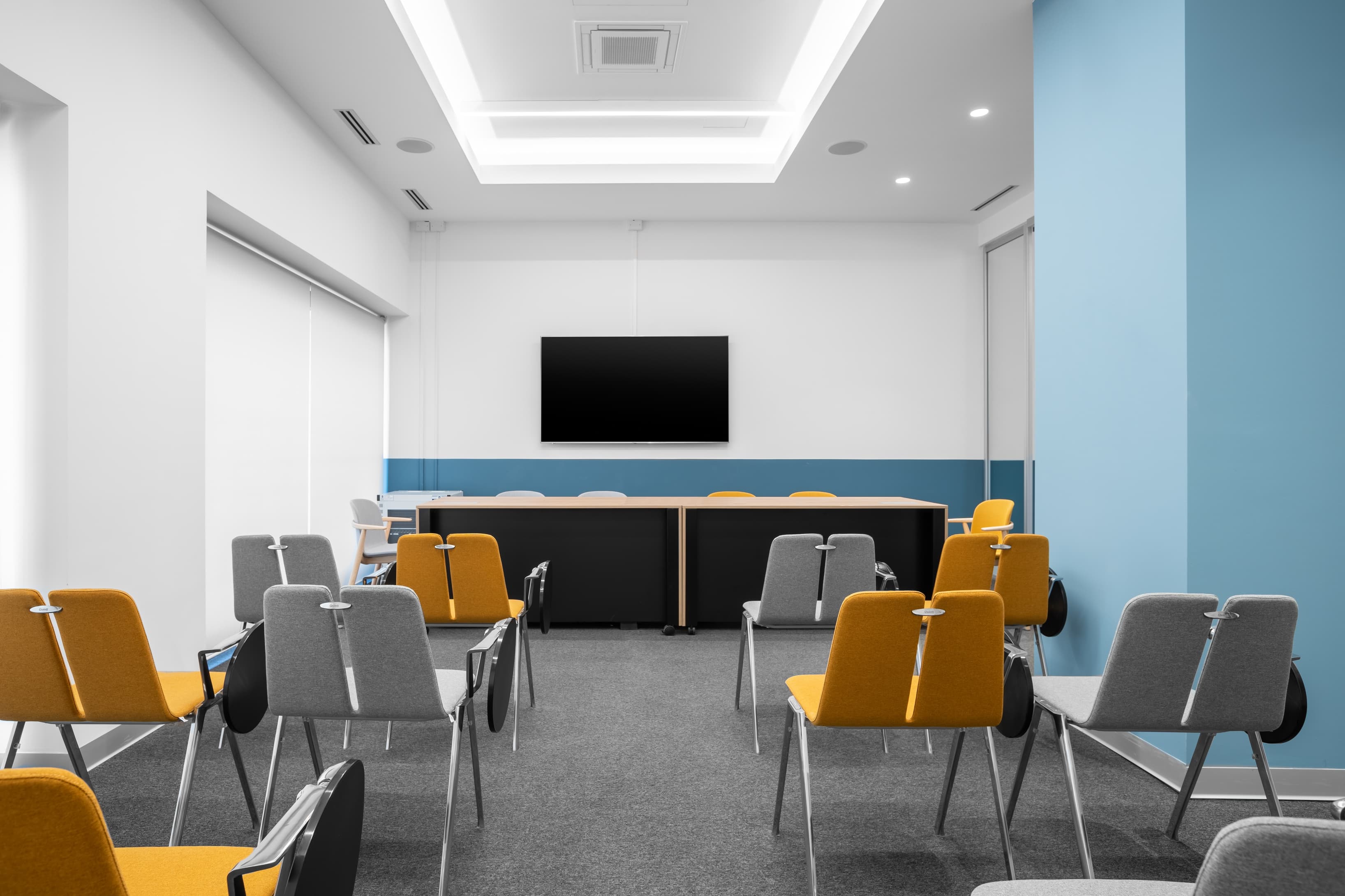 Cagliari, Carlo Felice image 3