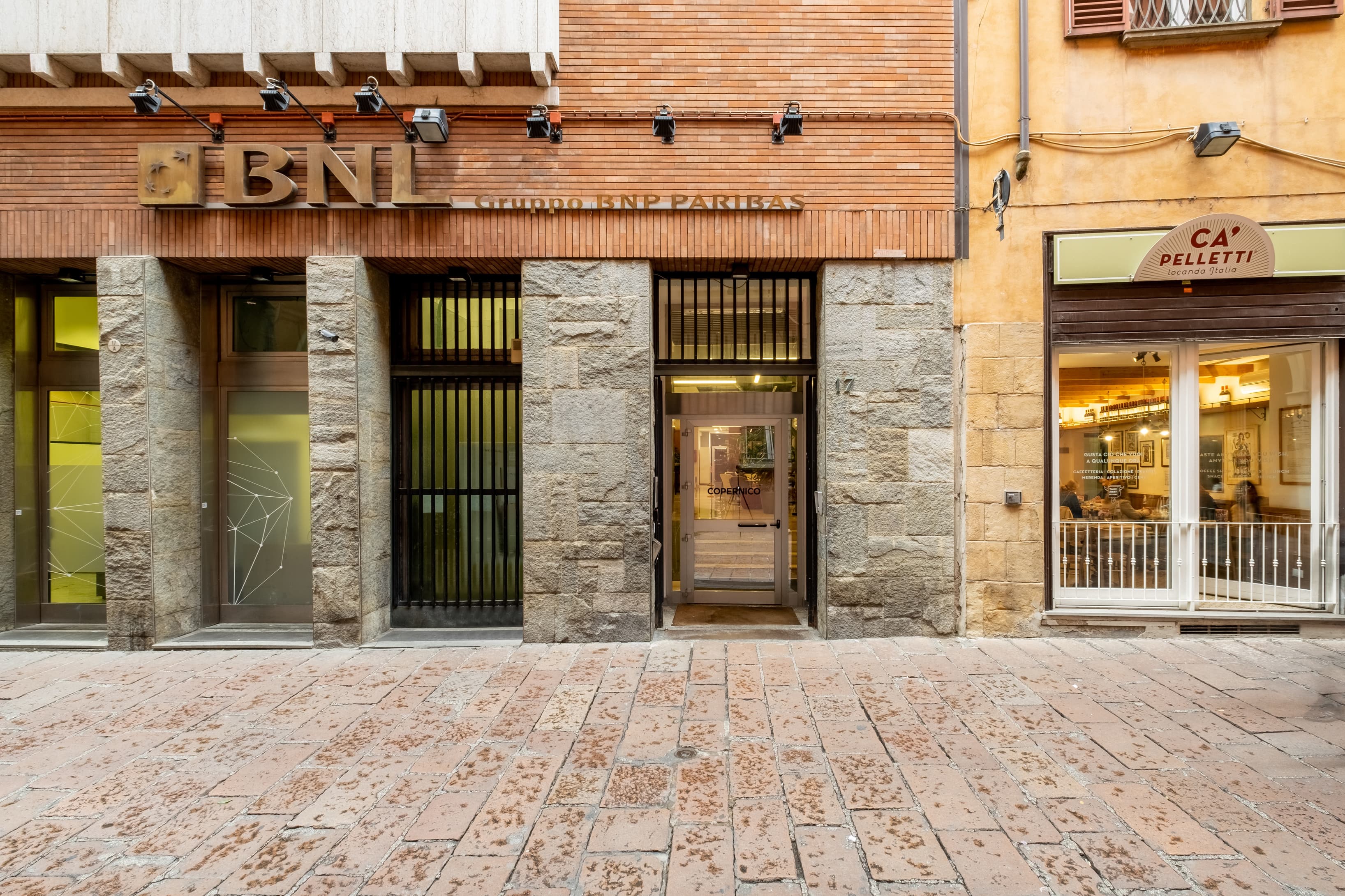 Bologna, Rizzoli Copernico image 7