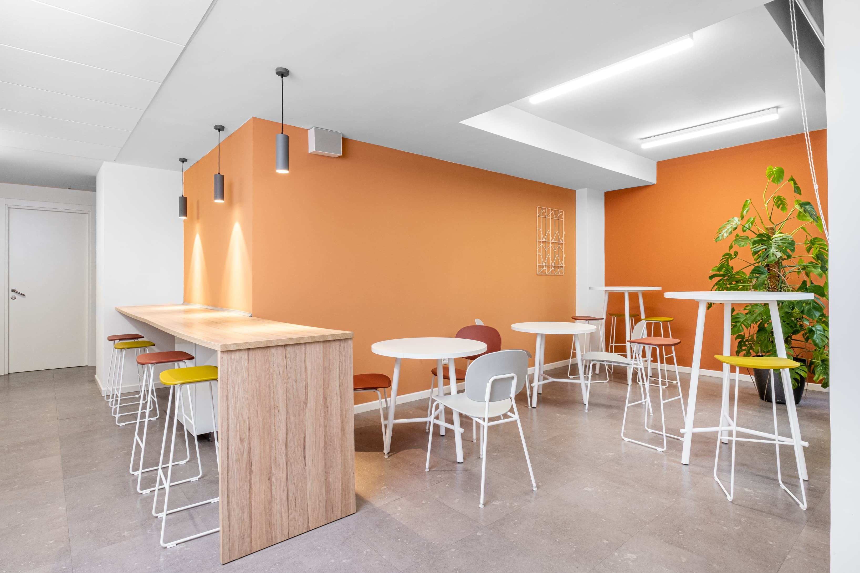 Bologna, Rizzoli Copernico image 4